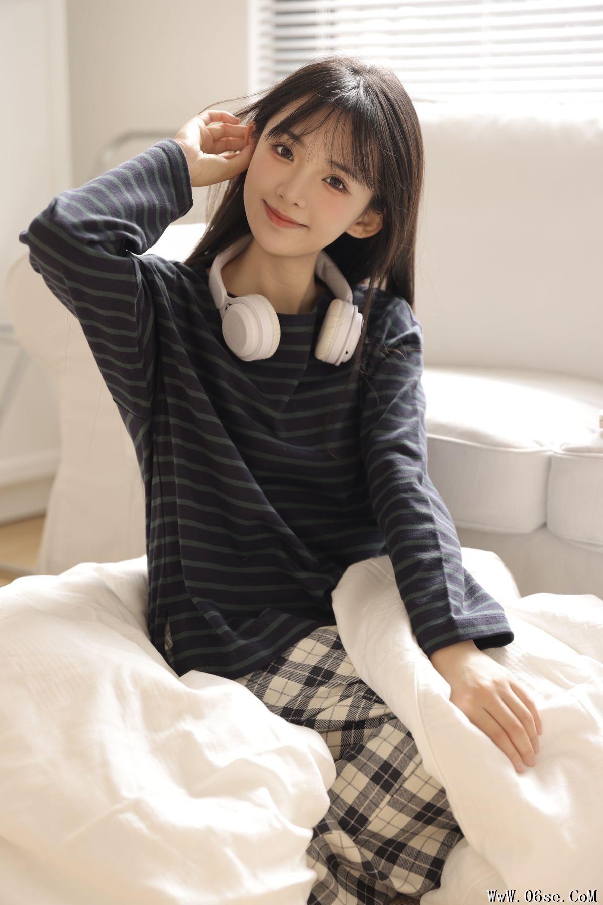 图片[6]-YiTuYu艺图语 Vol.3249 Li Li Zai W[31P]-六色网