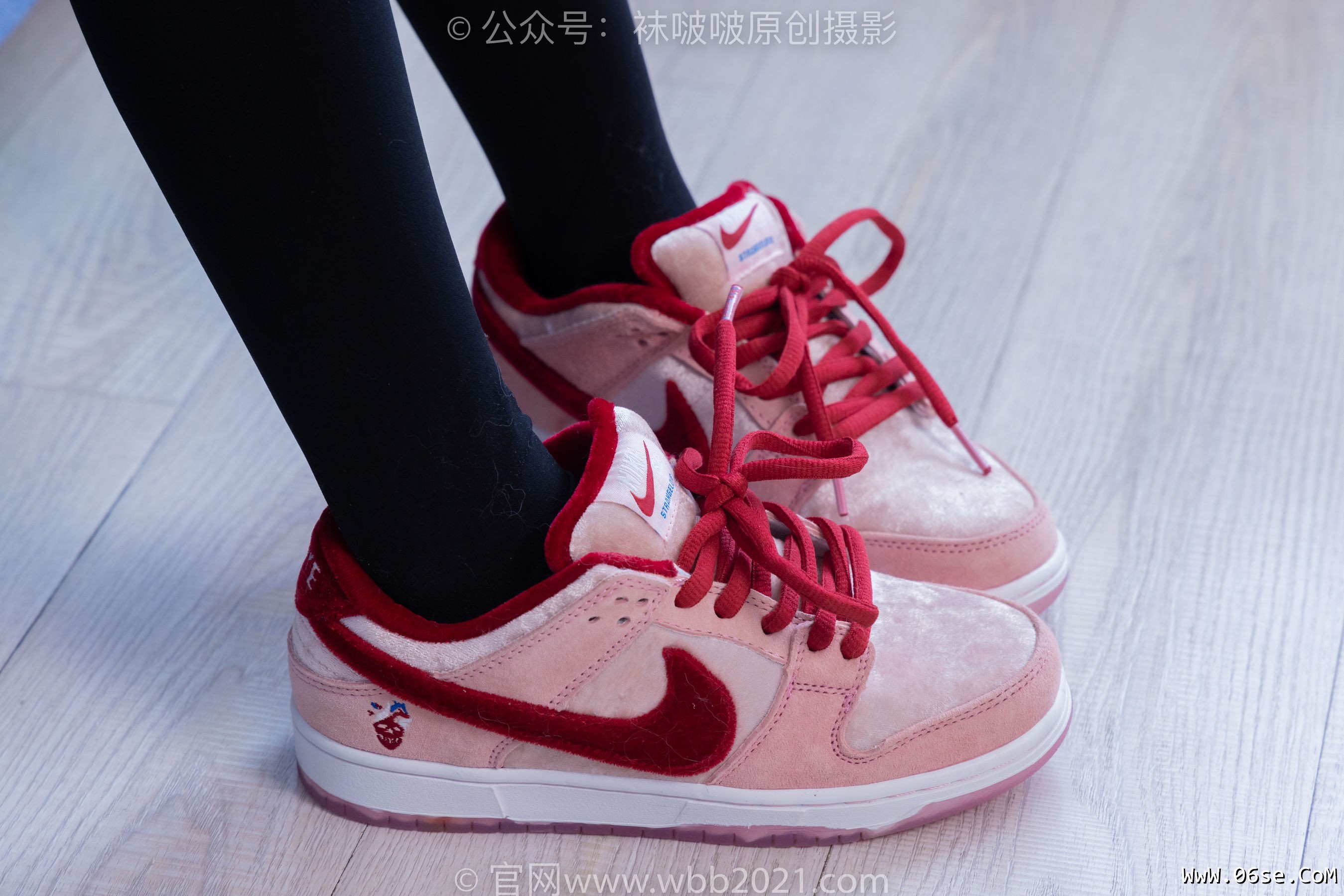 图片[59]-BoBoSocks袜啵啵 No.390 甜甜圈 -板鞋、厚黑丝大腿袜、厚白丝大腿袜[148P]-六色网