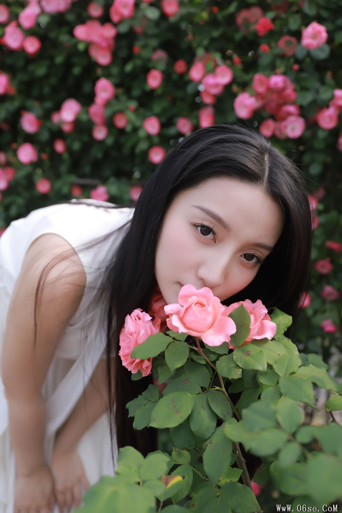 图片[27]-YiTuYu艺图语 Vol.6924 Jing Zi Jinns[32P]-六色网