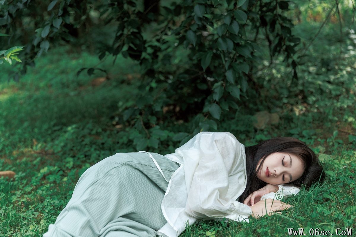 图片[24]-YiTuYu艺图语 Vol.4958 Xiao Bei[38P]-六色网