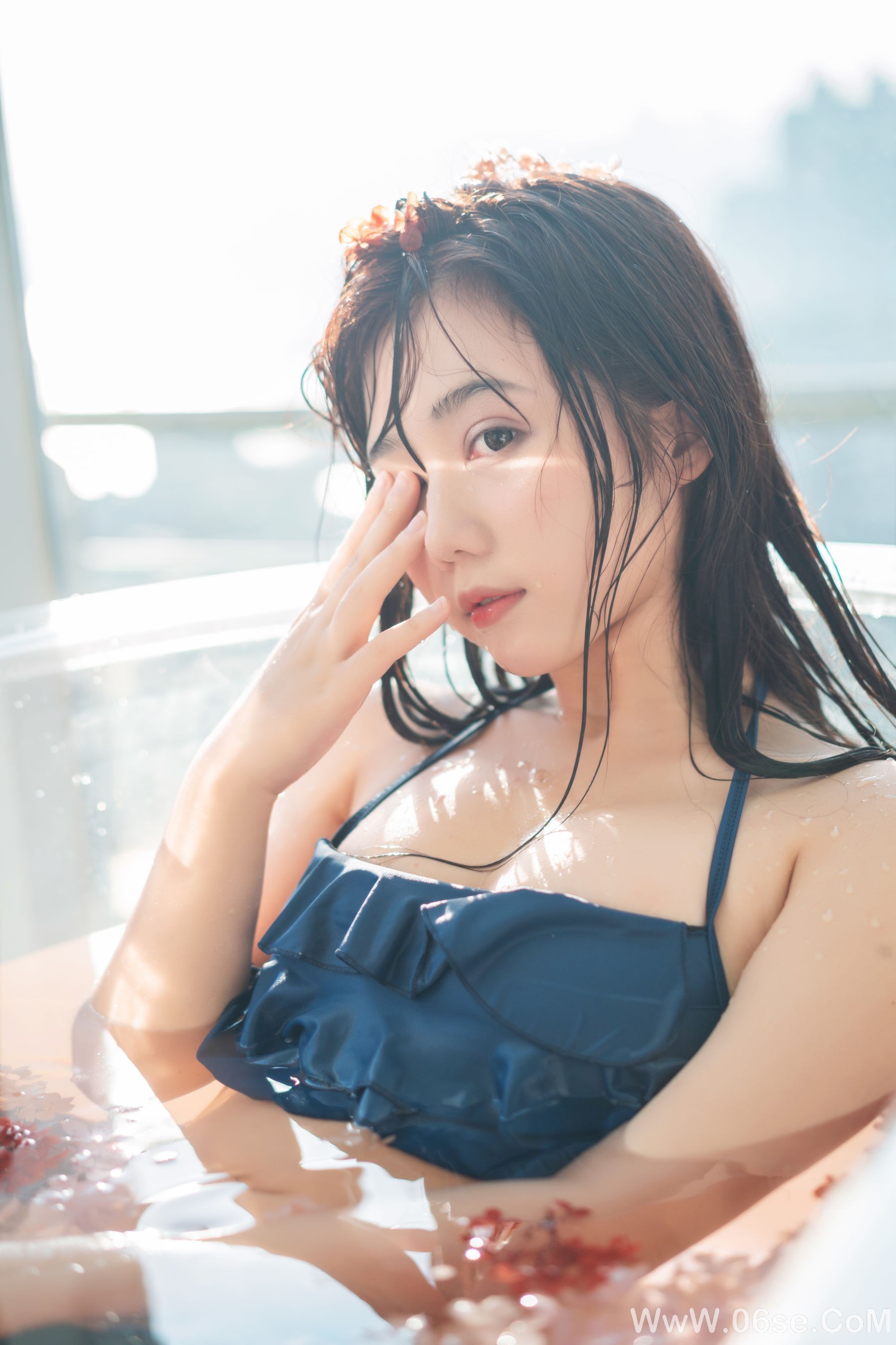 图片[31]-微博福利姬镜酱 私奔之泳衣[61P]-六色网