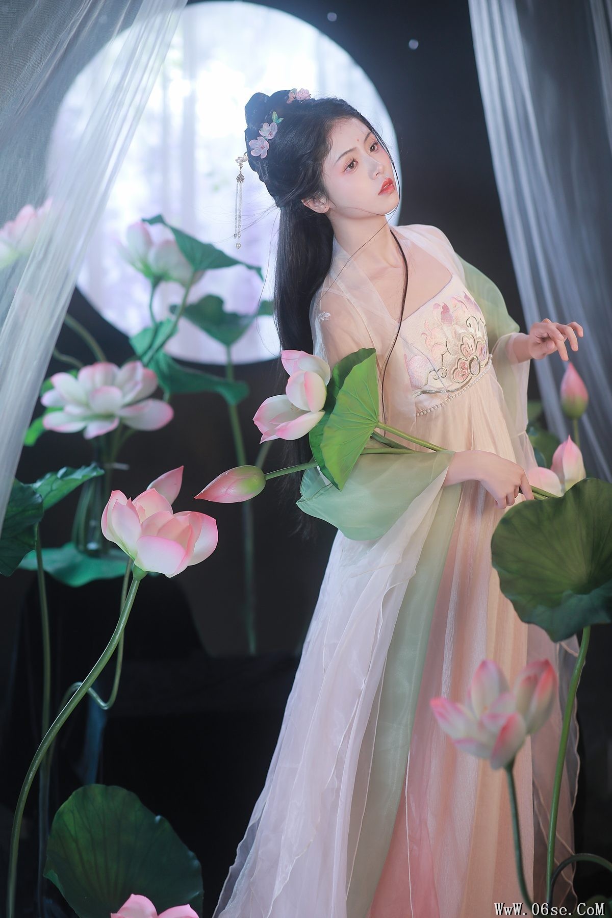 图片[5]-YiTuYu艺图语 Vol.4974 Dai Bu Zhu De Yi Mi[37P]-六色网