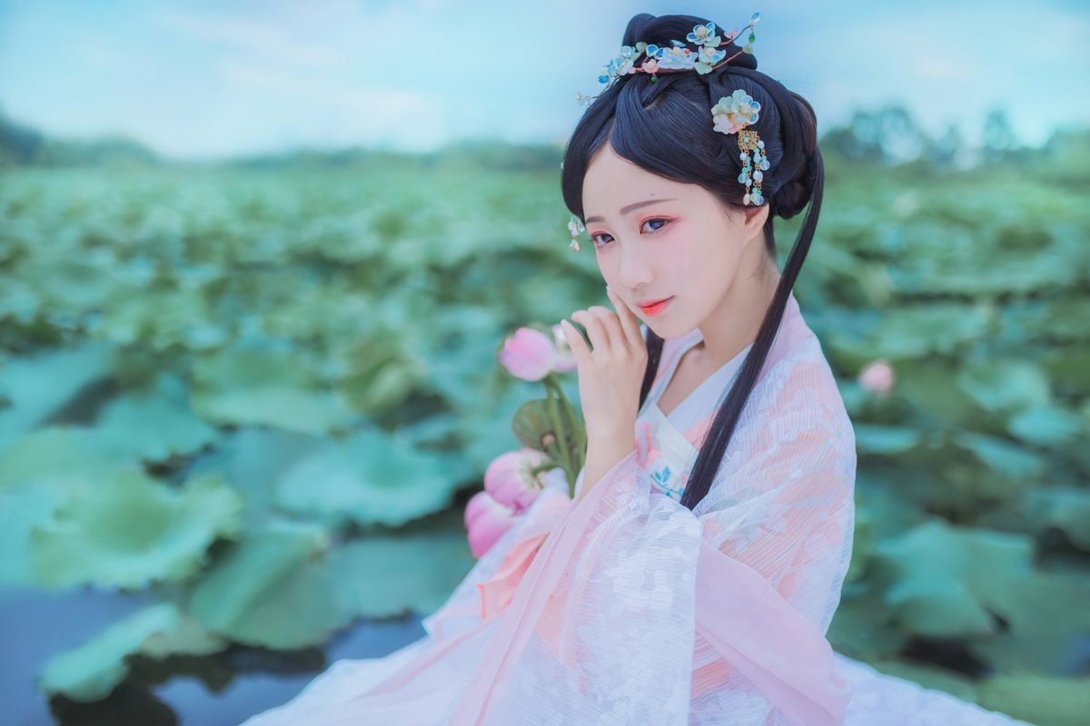 图片[14]-YiTuYu艺图语 Vol.4138 Qi Luo Sheng De Xiao Su Su[24P]-六色网