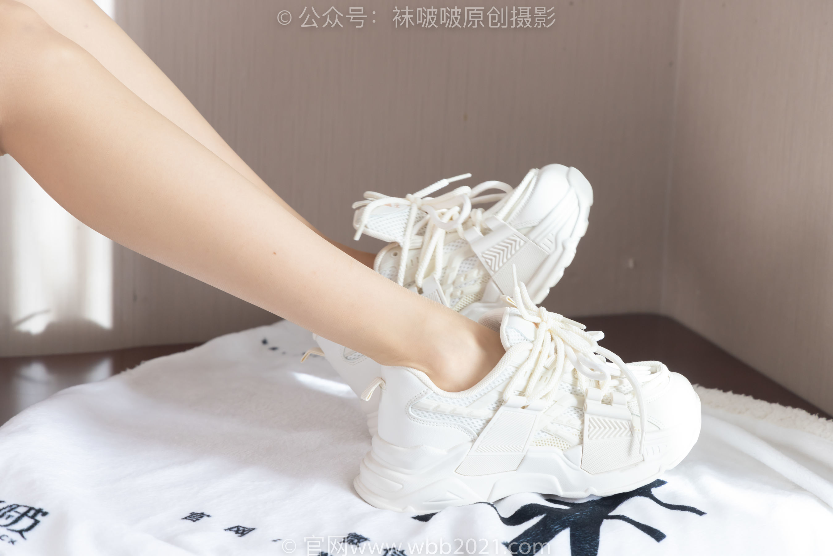 图片[2]-BoBoSocks袜啵啵 No.316 稚予 -运动鞋、马丁靴、肉丝[160P]-六色网