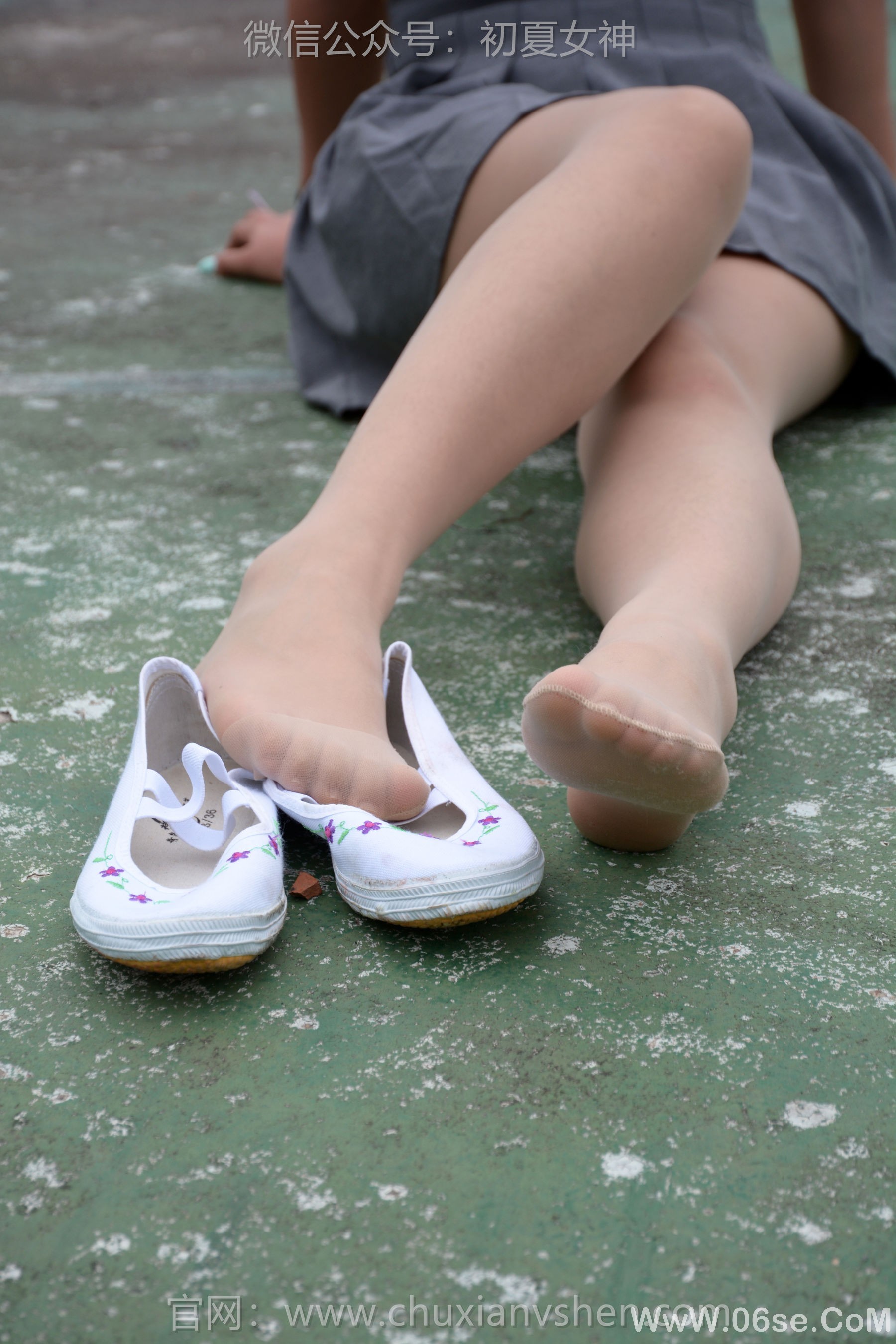 图片[146]-初夏女神 No.250 点点 秋天问候[150P]-六色网