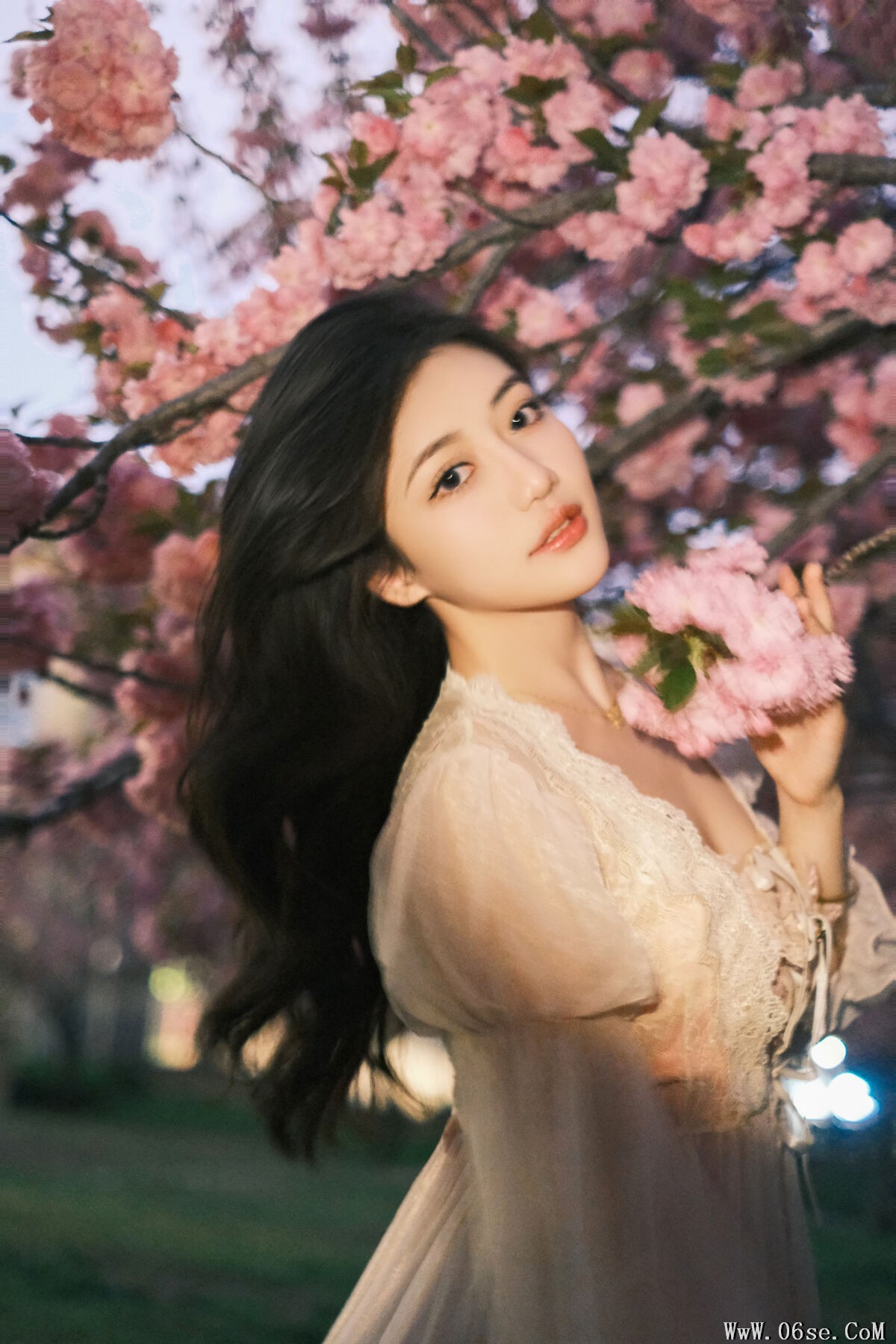 图片[17]-YiTuYu艺图语 Vol.6848 Le Yi Li Bunny[23P]-六色网