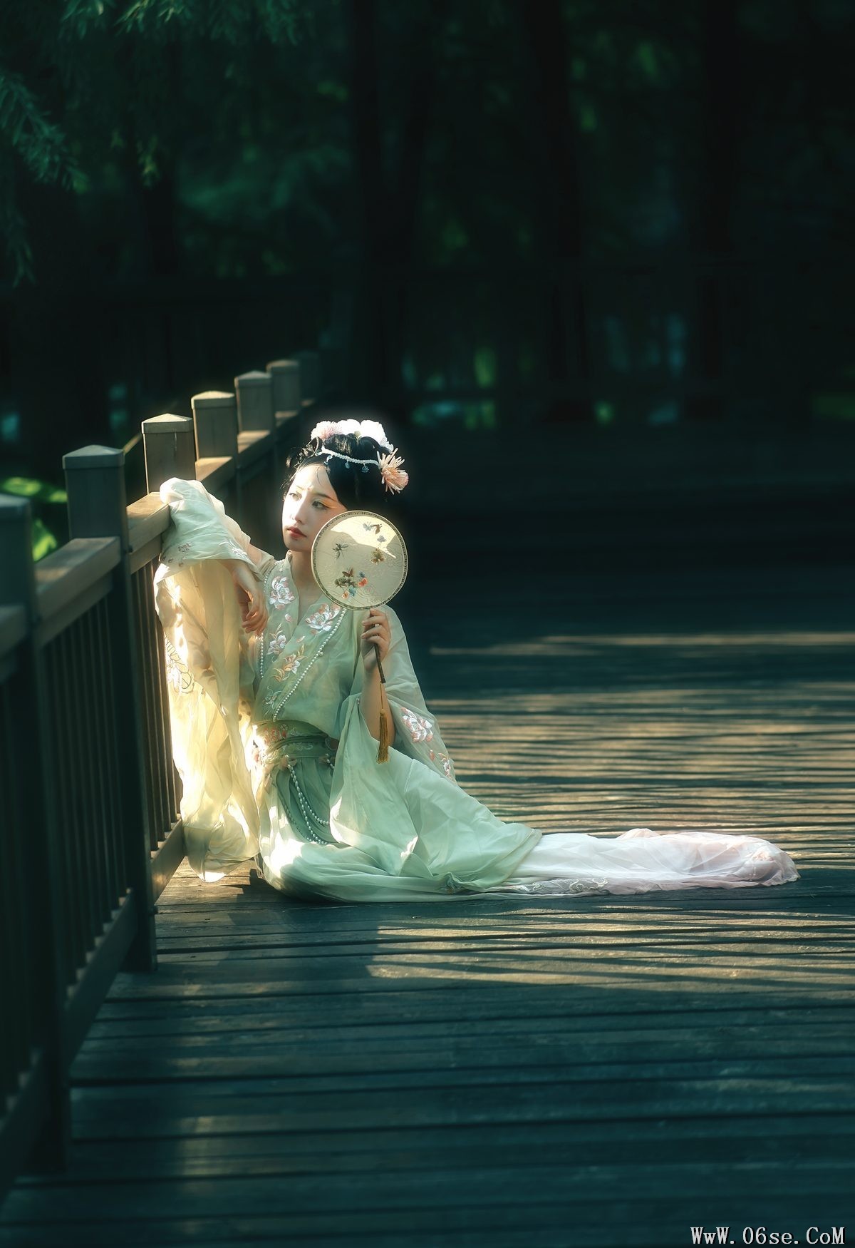 图片[13]-YiTuYu艺图语 Vol.5256 Xiao Qing[24P]-六色网