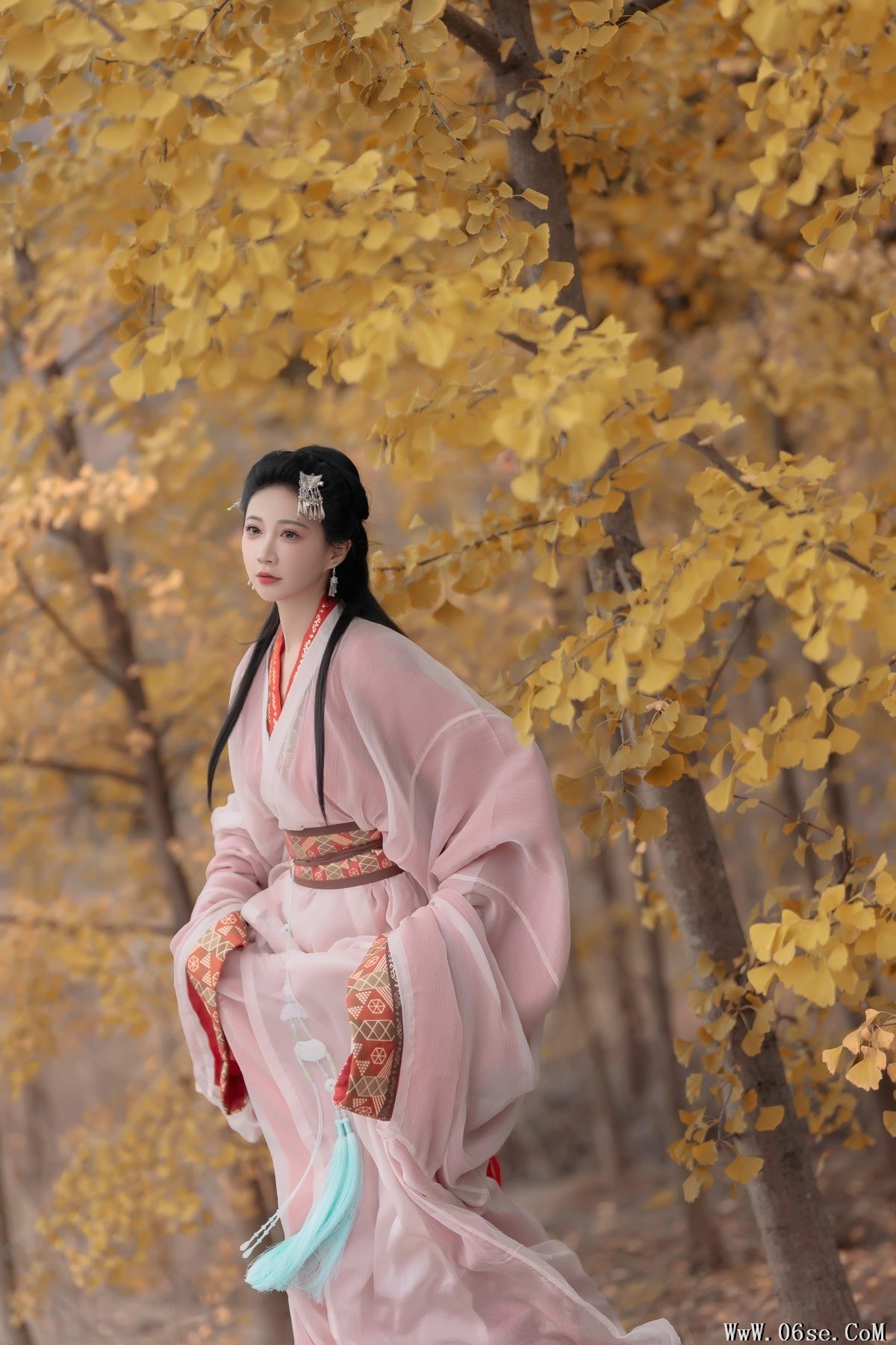 图片[14]-YiTuYu艺图语 Vol.5988 Qi Luo Sheng De Xiao Su Su[28P]-六色网