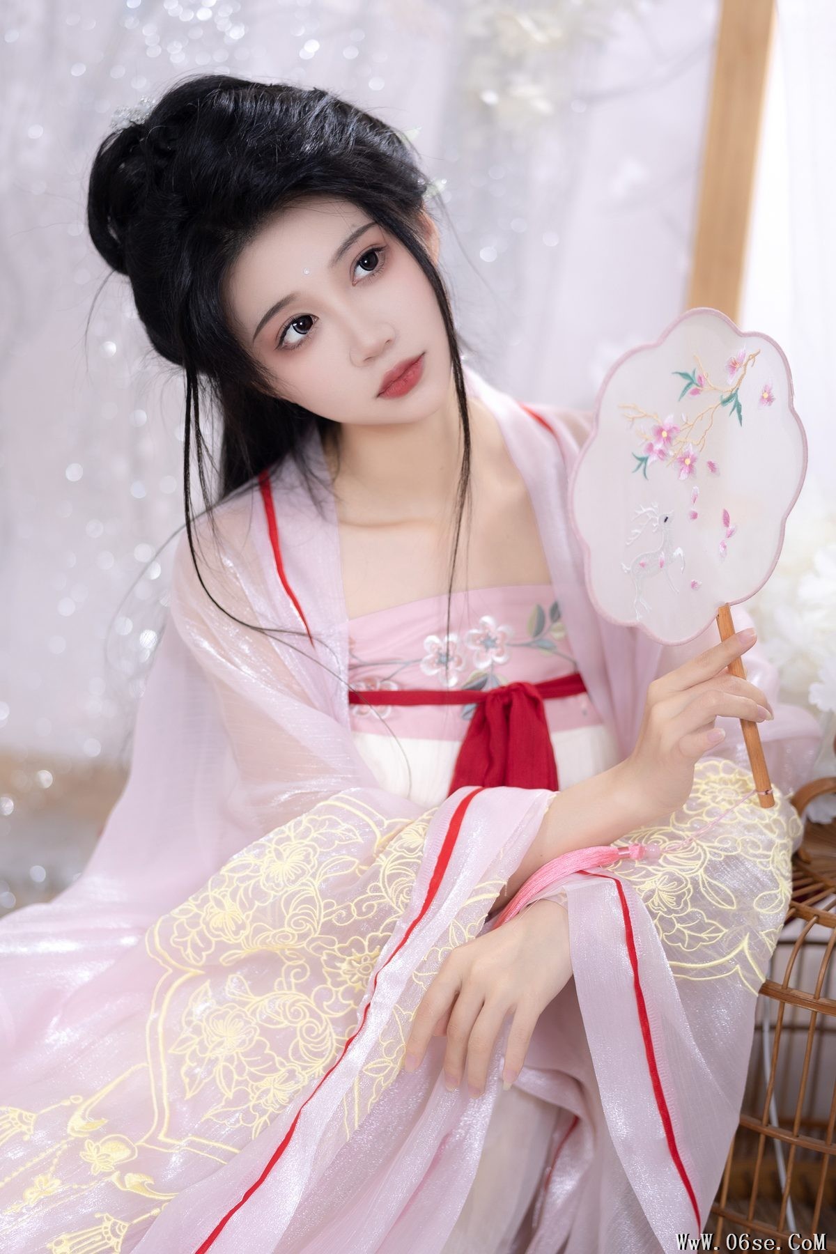 图片[26]-YiTuYu艺图语 Vol.4146 Qi Luo Sheng De Xiao Su Su[27P]-六色网