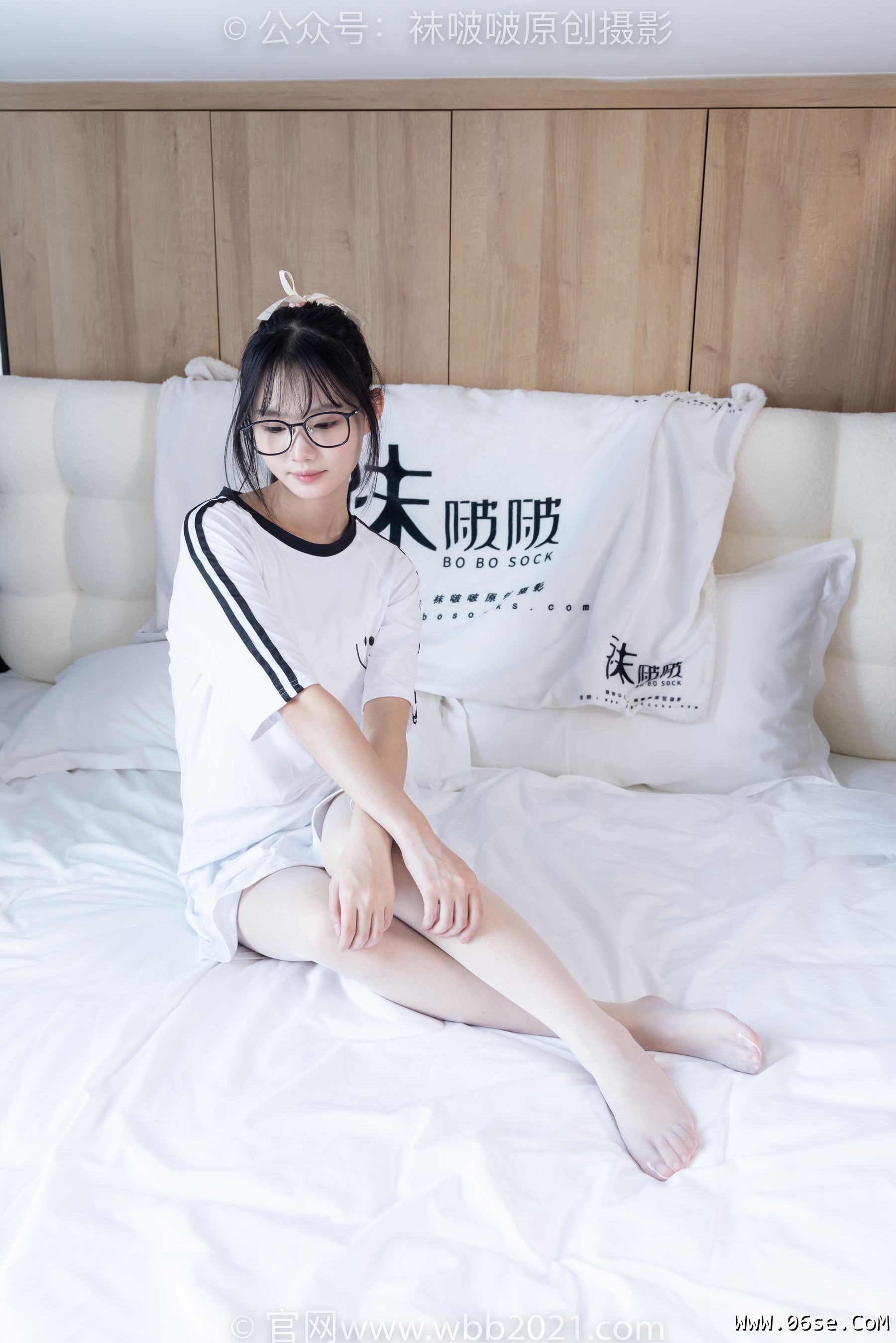 图片[12]-BoBoSocks袜啵啵 No.376 甜甜圈 -运动鞋、堆堆袜套、白丝[150P]-六色网