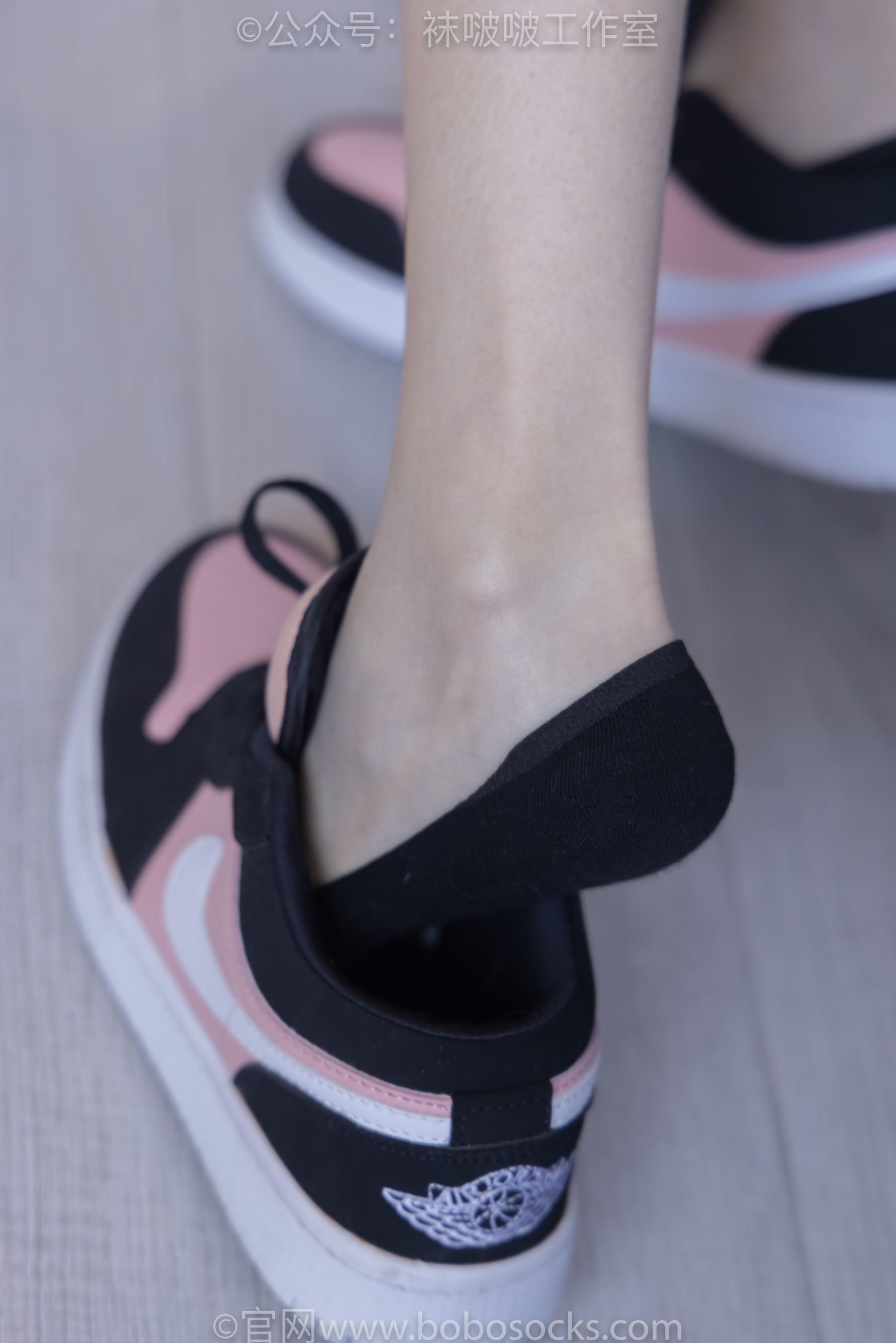 图片[106]-BoBoSocks袜啵啵 No.091 稚予-板鞋、淡粉色船袜、黑色船袜、裸足[148P]-六色网