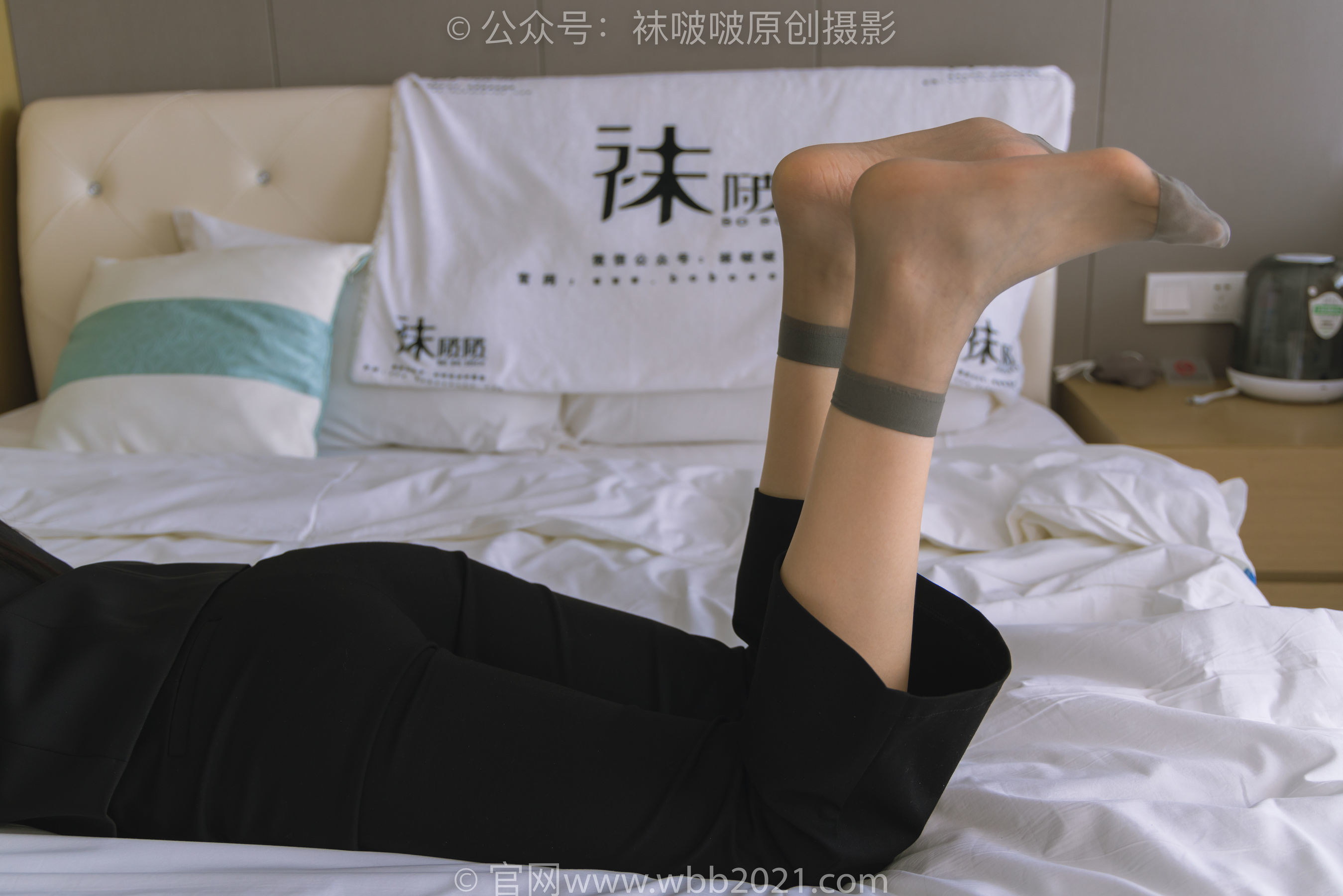 图片[55]-BoBoSocks袜啵啵 No.245 小甜豆 -高跟鞋、短灰丝、半蹲镜头较多[299P]-六色网
