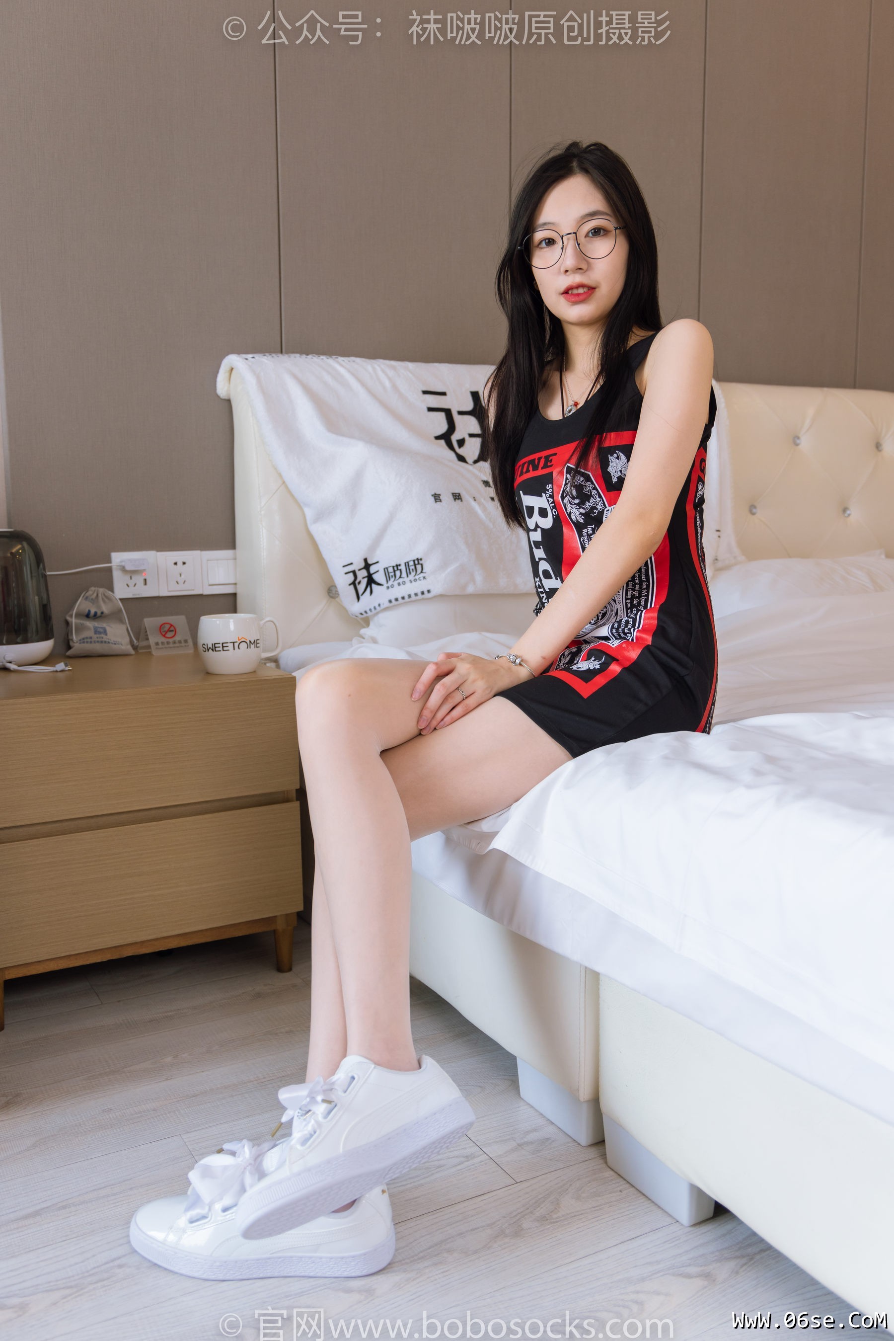 图片[64]-BoBoSocks袜啵啵 No.230 小甜豆-两双高跟鞋、板鞋、油亮肉丝、油亮白丝[150P]-六色网