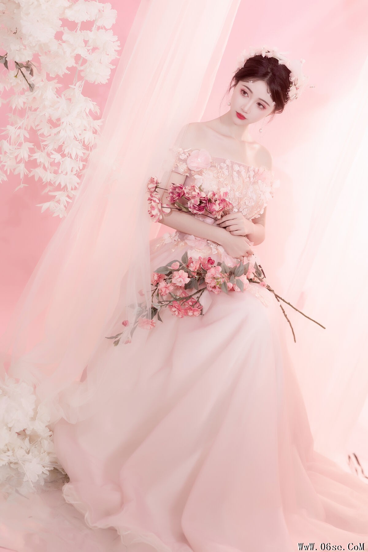图片[25]-YiTuYu艺图语 Vol.7107 Qi Luo Sheng De Xiao Su Su[28P]-六色网