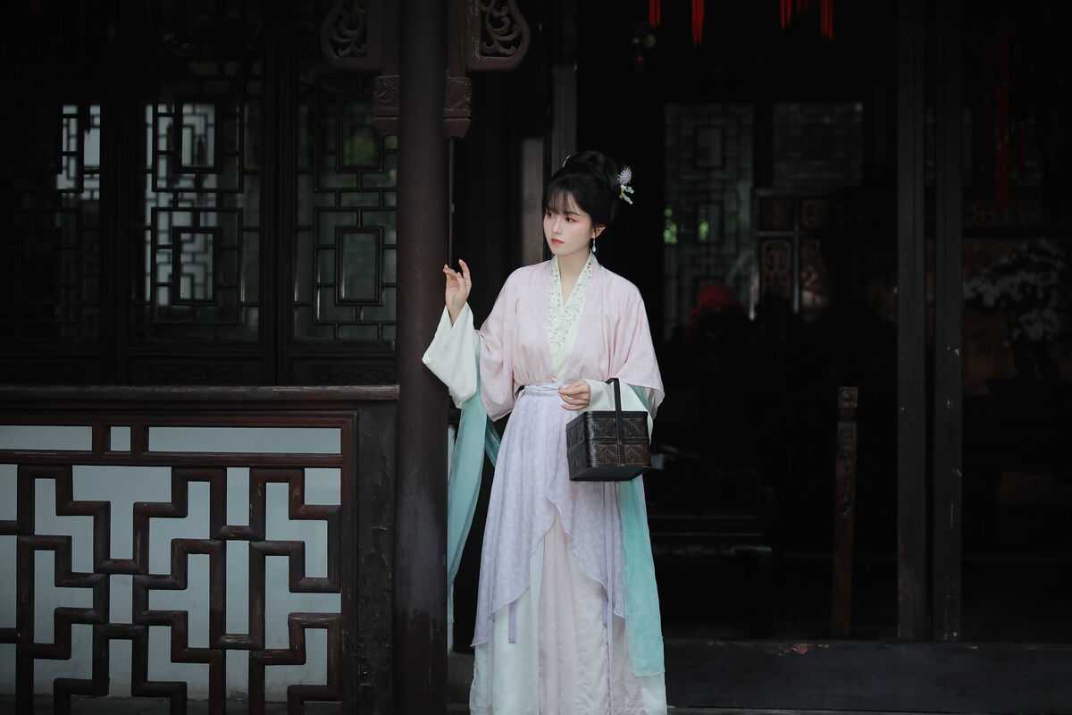 图片[4]-YiTuYu艺图语 Vol.7705 Li Zhi[25P]-六色网