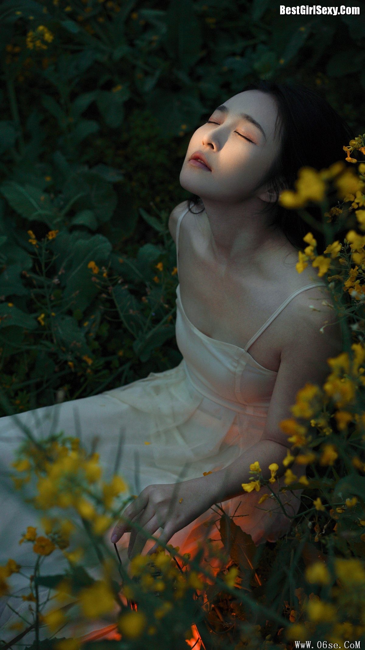 图片[23]-YiTuYu艺图语 Vol.4033 Ai Tan Xian De Xia Shang Zhou[26P]-六色网