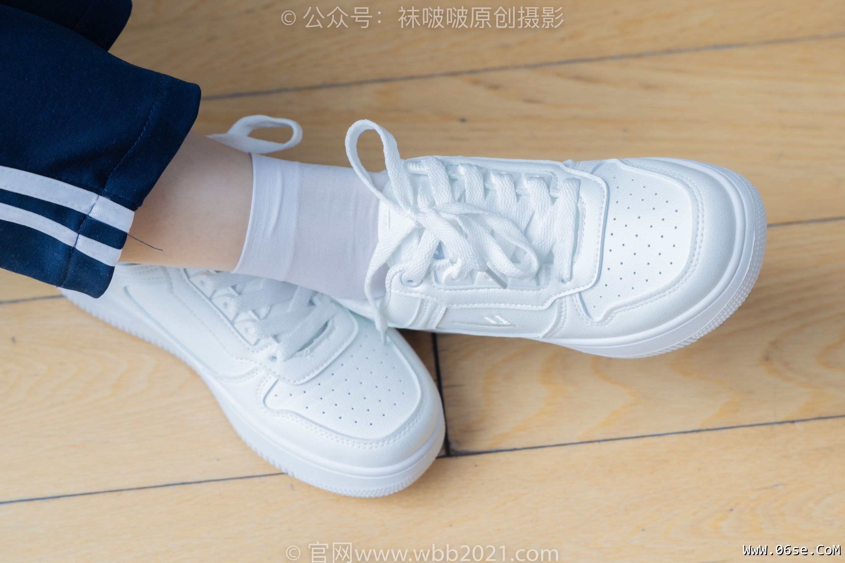 图片[41]-BoBoSocks袜啵啵 No.366 甜甜圈 -三双板鞋、白棉袜、短白丝[150P]-六色网