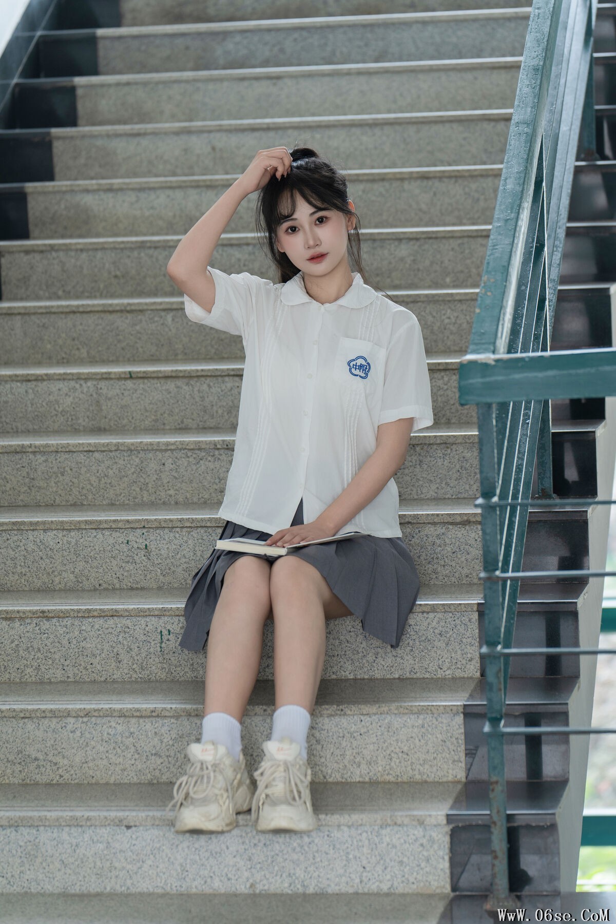 图片[20]-YiTuYu艺图语 Vol.7260 Jiao Yi Zhi Sui Sui[33P]-六色网
