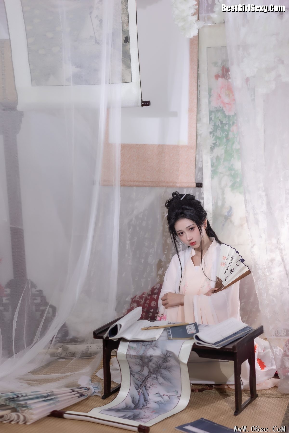 图片[23]-YiTuYu艺图语 Vol.3965 Qi Luo Sheng De Xiao Su Su[26P]-六色网