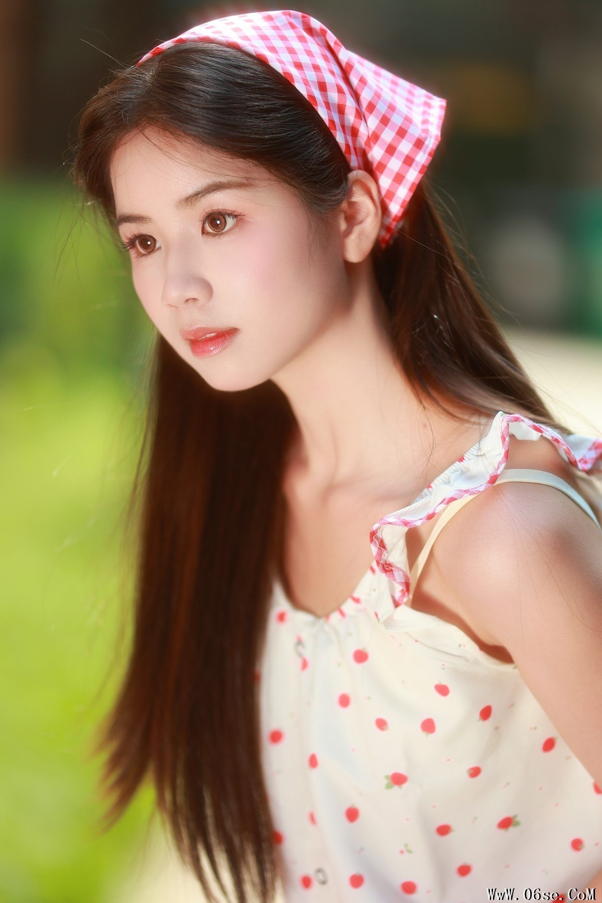 图片[51]-YiTuYu艺图语 Vol.5230 Xiao Du Tong Xue[57P]-六色网