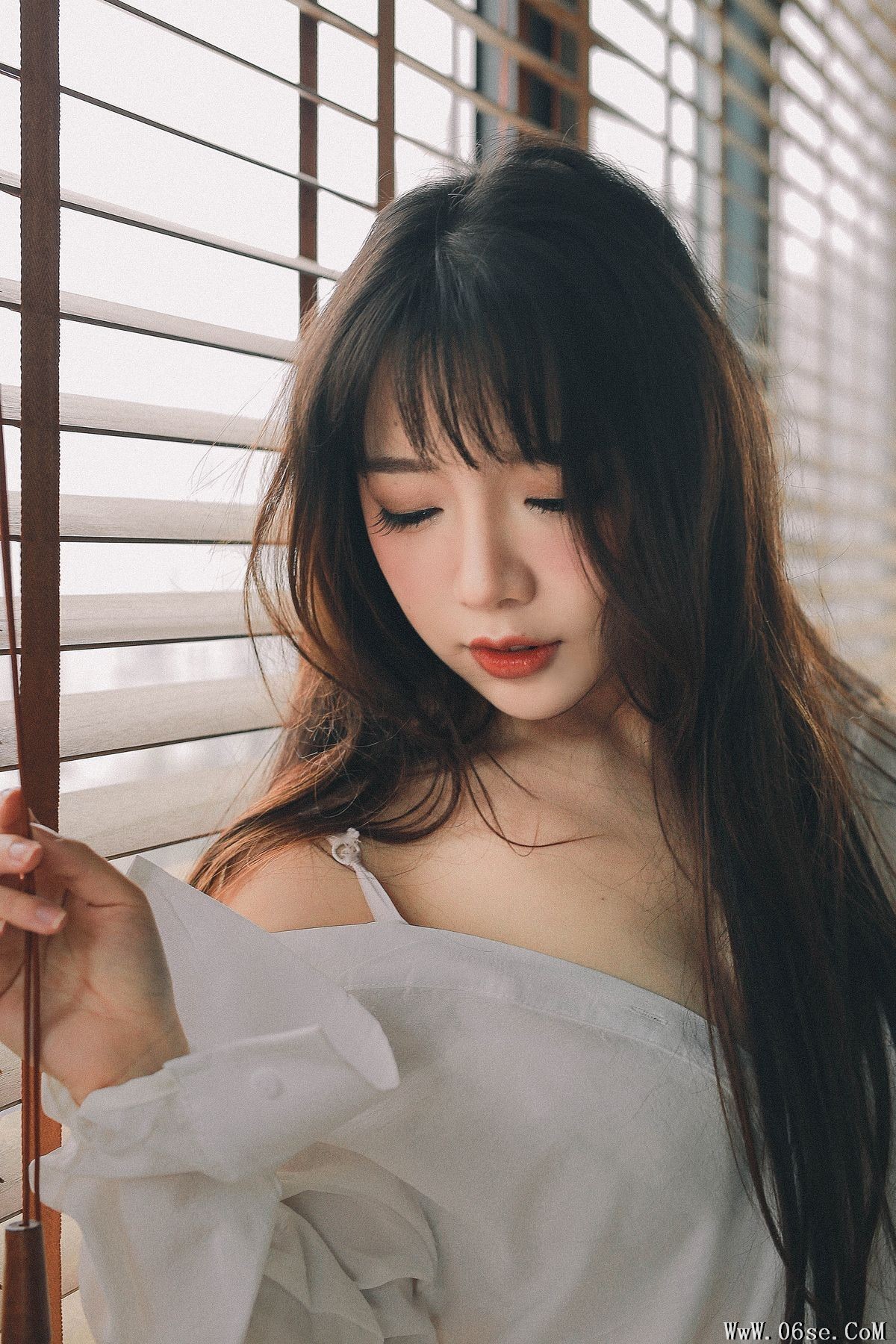 图片[24]-YiTuYu艺图语 Vol.3300 Yi Tuo Wang Yi Meng[24P]-六色网