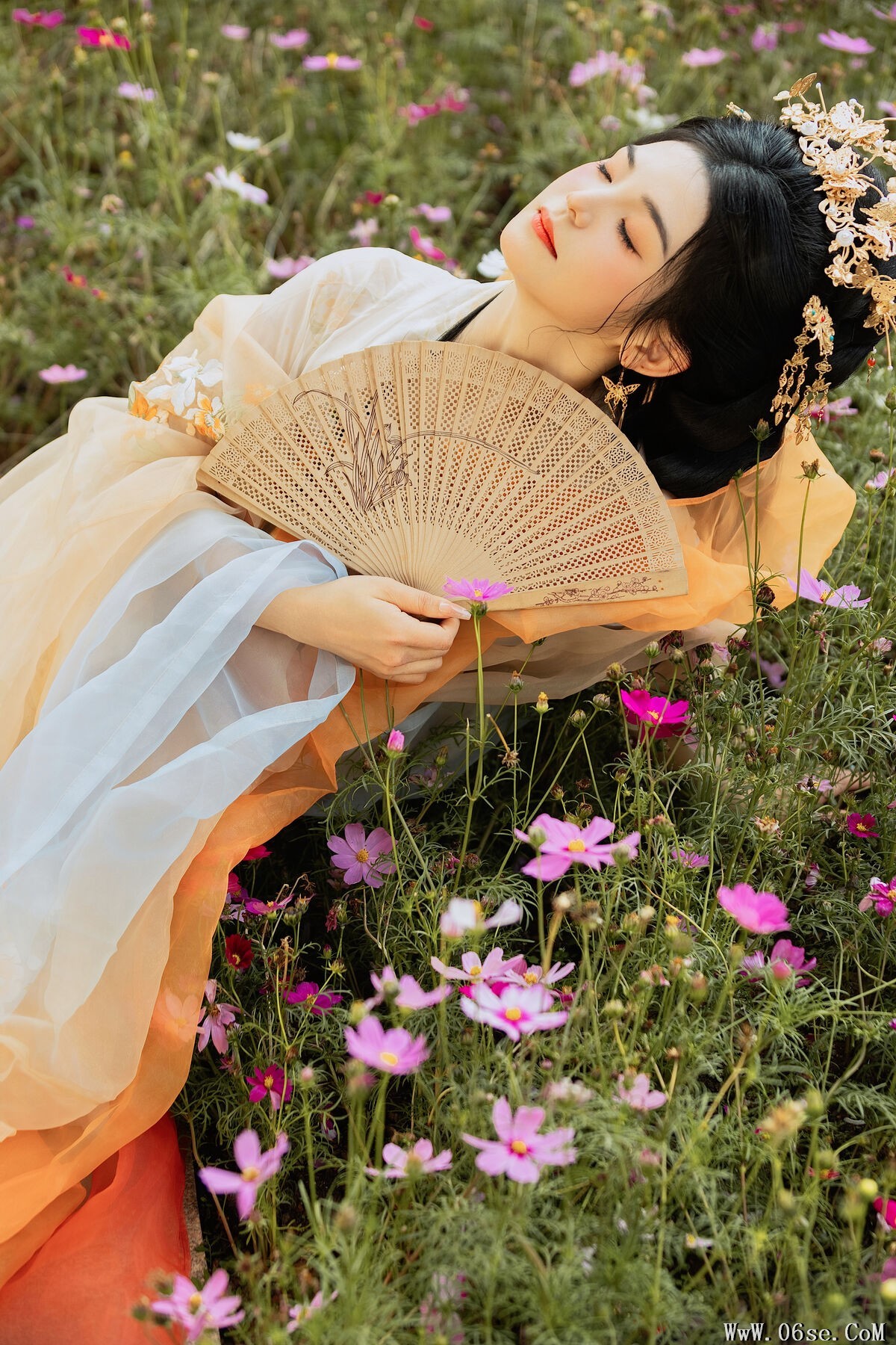 图片[23]-YiTuYu艺图语 Vol.6630 Yi Xin[23P]-六色网