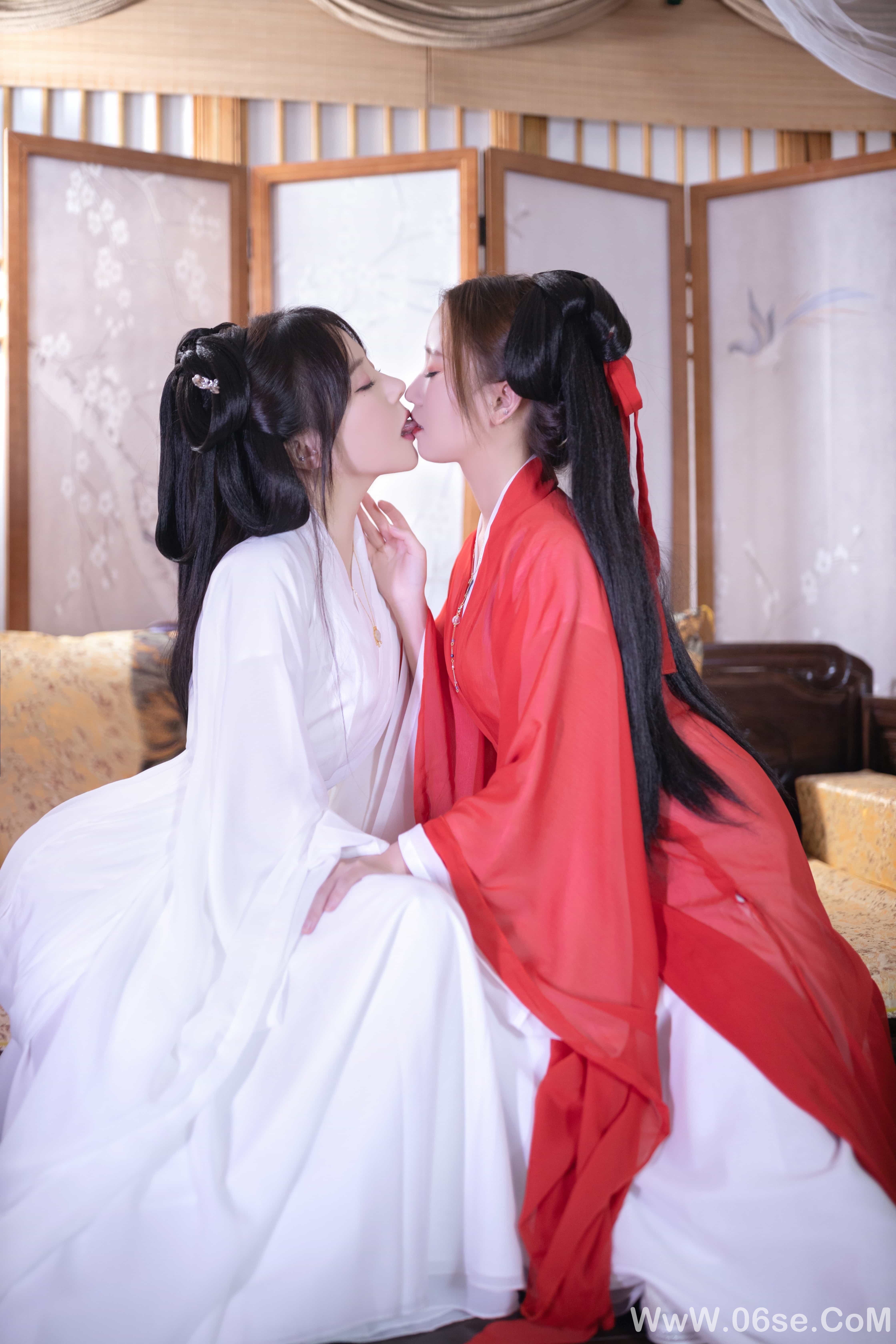 图片[48]-秀人名模鱼子酱Fish内部私购未上架《双女古装剧情》写真[153P]-六色网