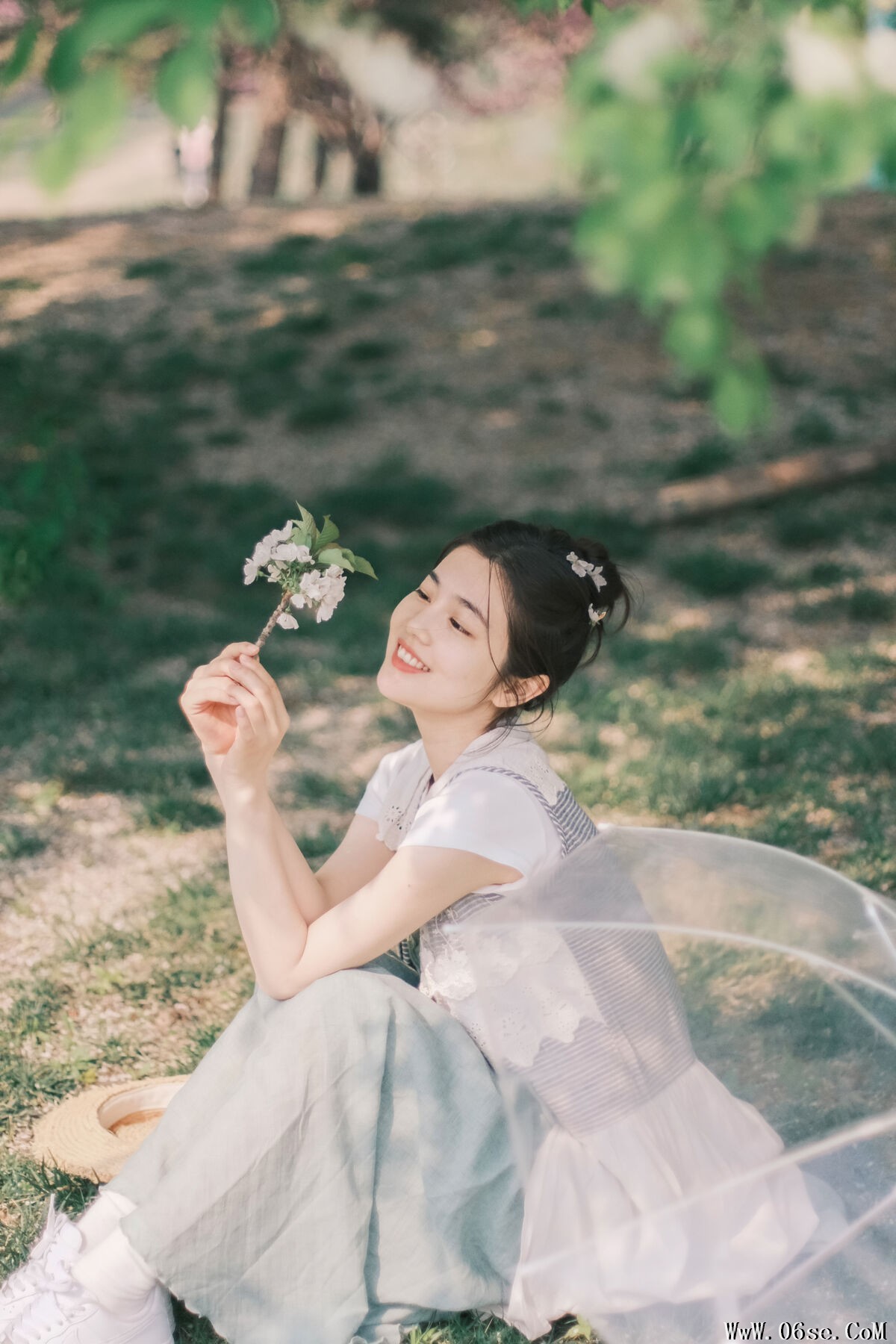 图片[26]-YiTuYu艺图语 Vol.7084 Fan Fan[28P]-六色网