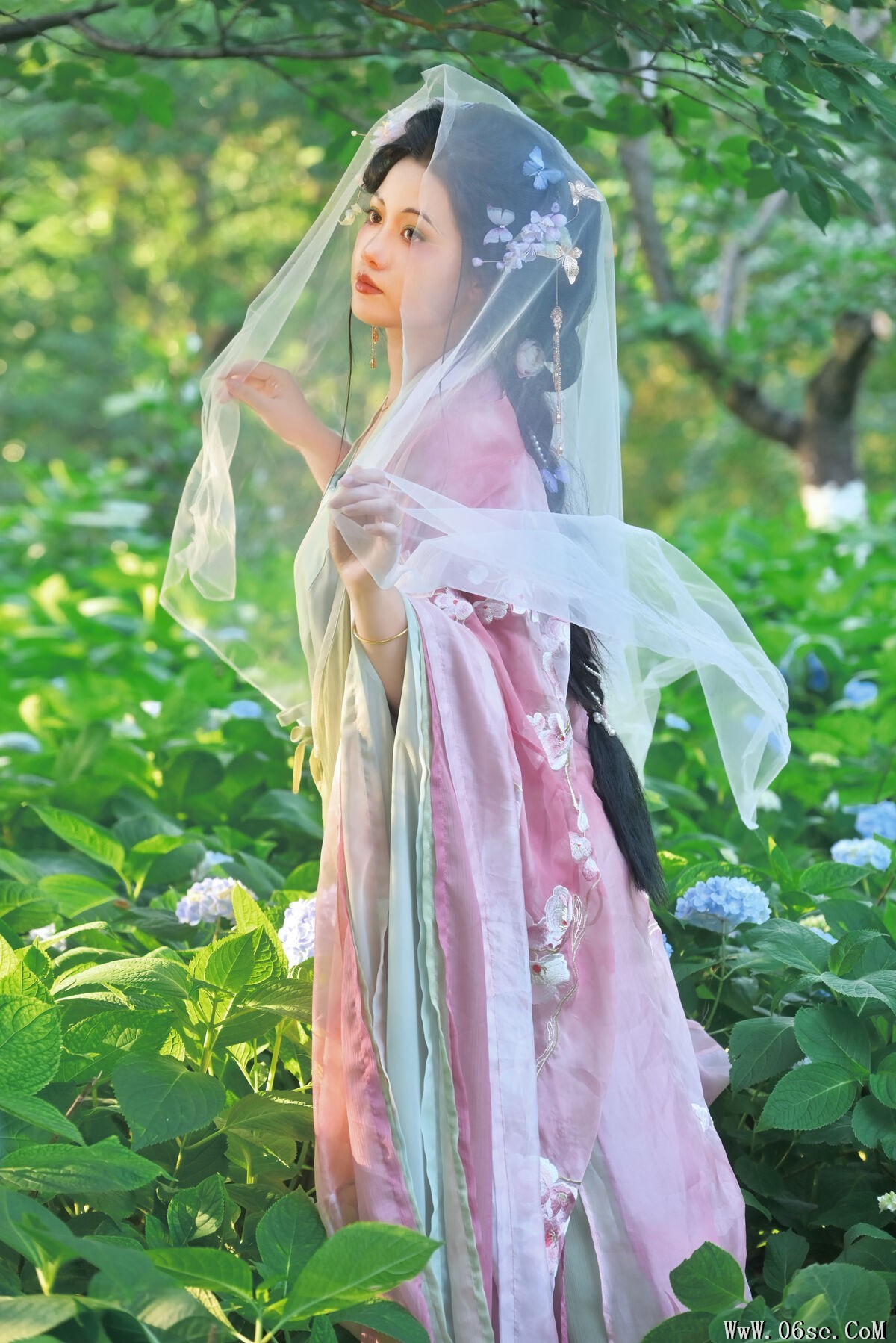 图片[16]-YiTuYu艺图语 Vol.7172 Yi Zhi Tou Lan De Li Li[22P]-六色网