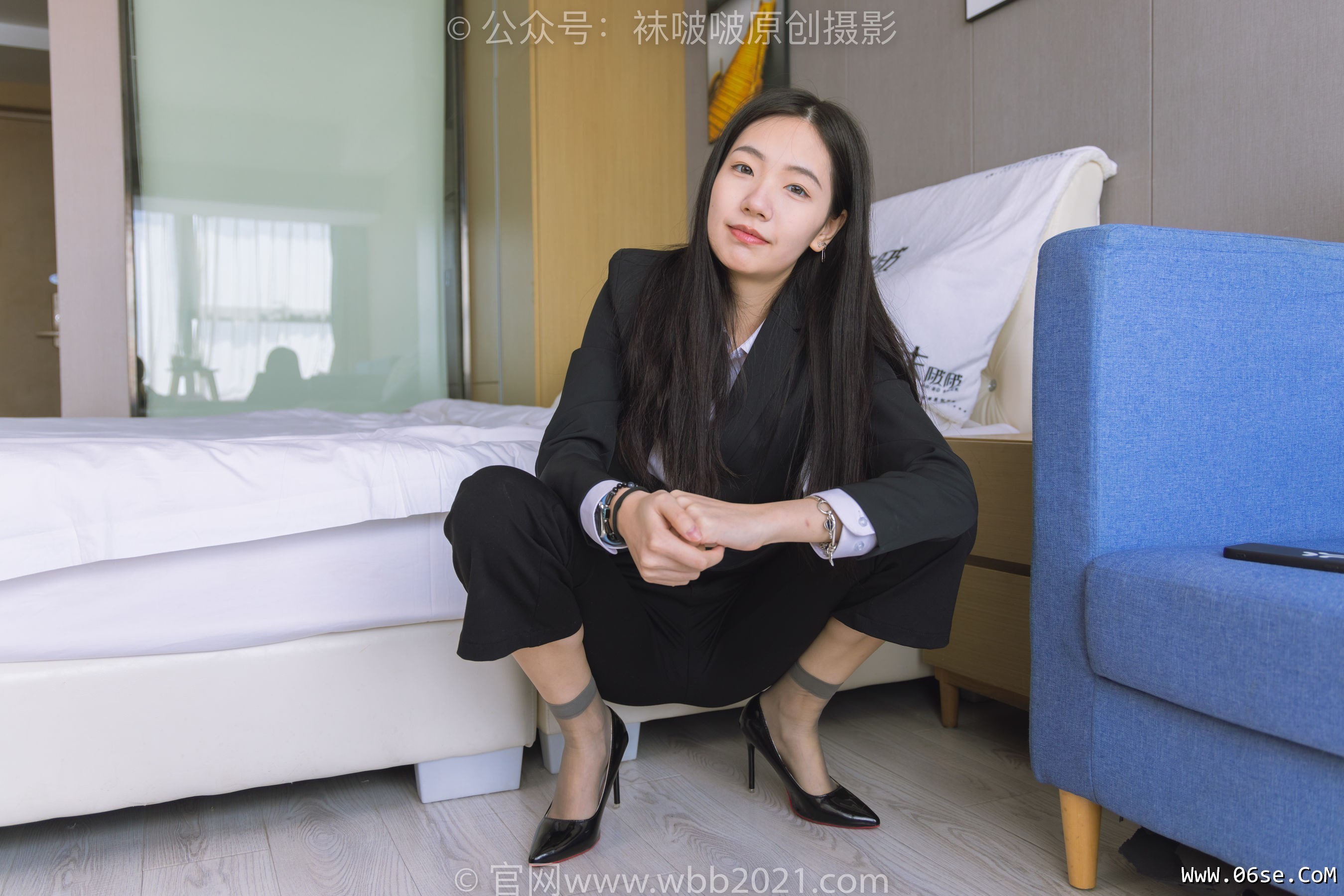 图片[261]-BoBoSocks袜啵啵 No.245 小甜豆 -高跟鞋、短灰丝、半蹲镜头较多[299P]-六色网