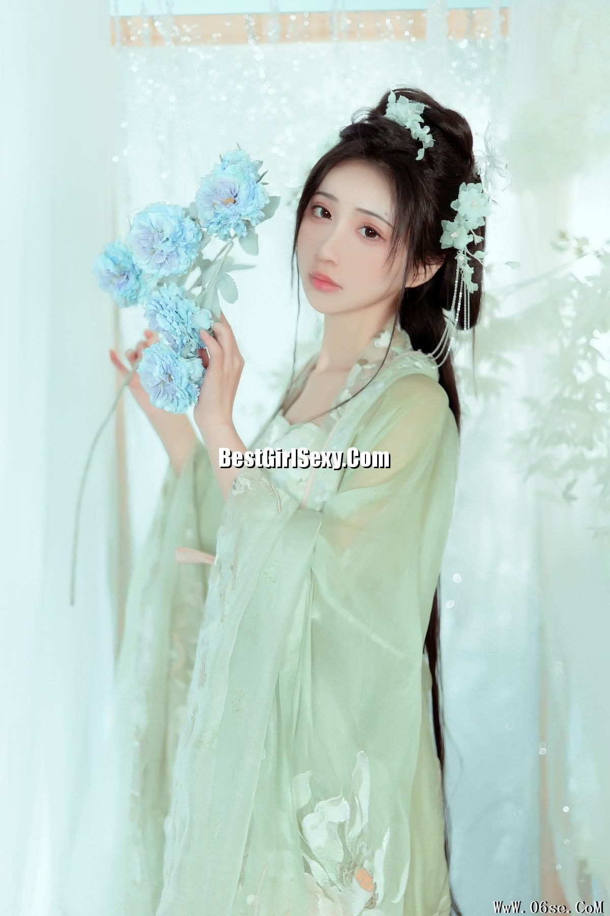 图片[13]-YiTuYu艺图语 Vol.3684 Qi Luo Sheng De Xiao Su Su[28P]-六色网