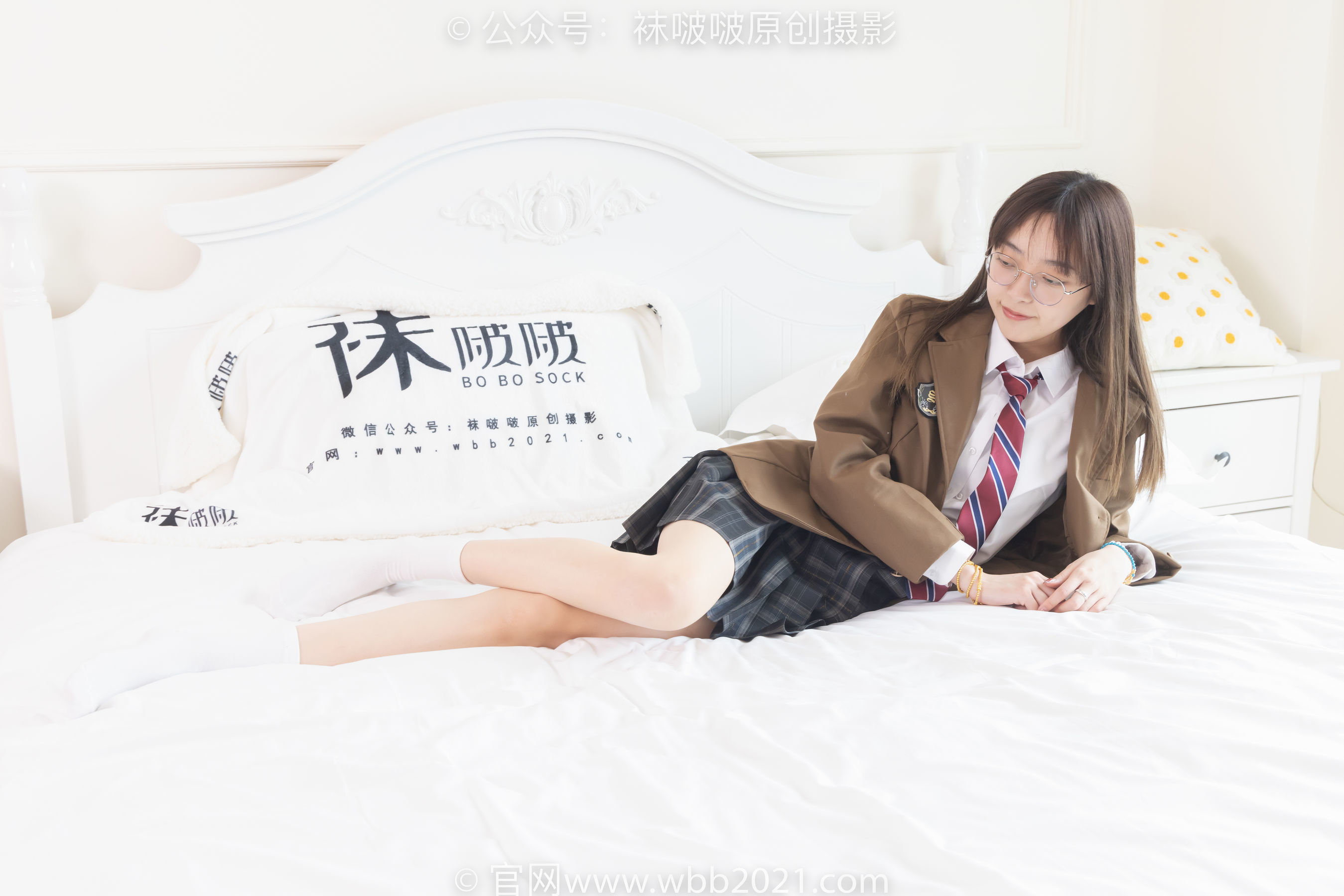 图片[72]-BoBoSocks袜啵啵 No.370 稚予 -板鞋、白棉袜、灰色棉船袜[140P]-六色网