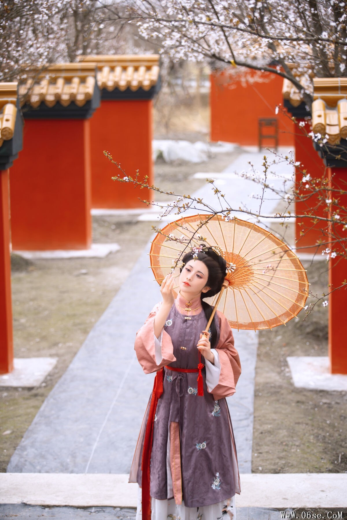 图片[25]-YiTuYu艺图语 Vol.6648 Qiao Yi[28P]-六色网
