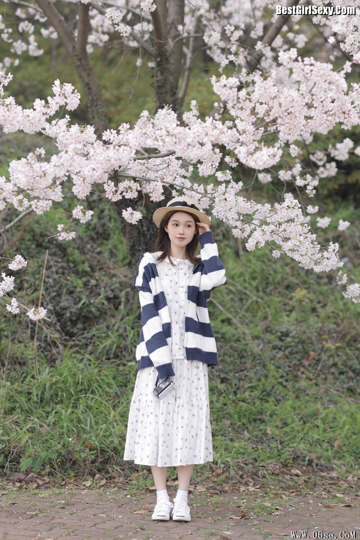 图片[26]-YiTuYu艺图语 Vol.4097 Suan Nai Jia Xin Hao hao Ci[32P]-六色网