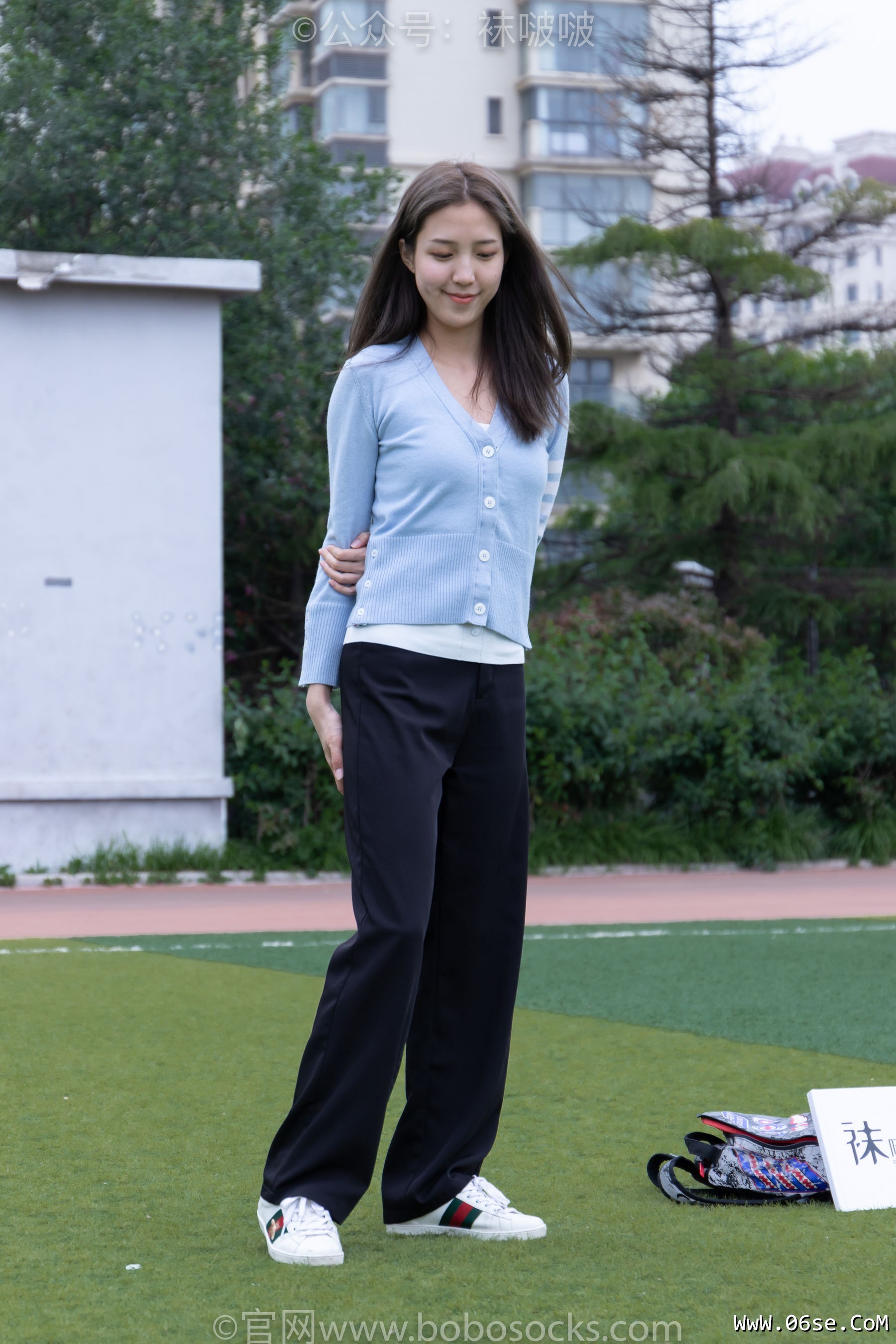 图片[2]-BoBoSocks袜啵啵 No.021 泡芙-板鞋、白棉袜、裸足[131P]-六色网