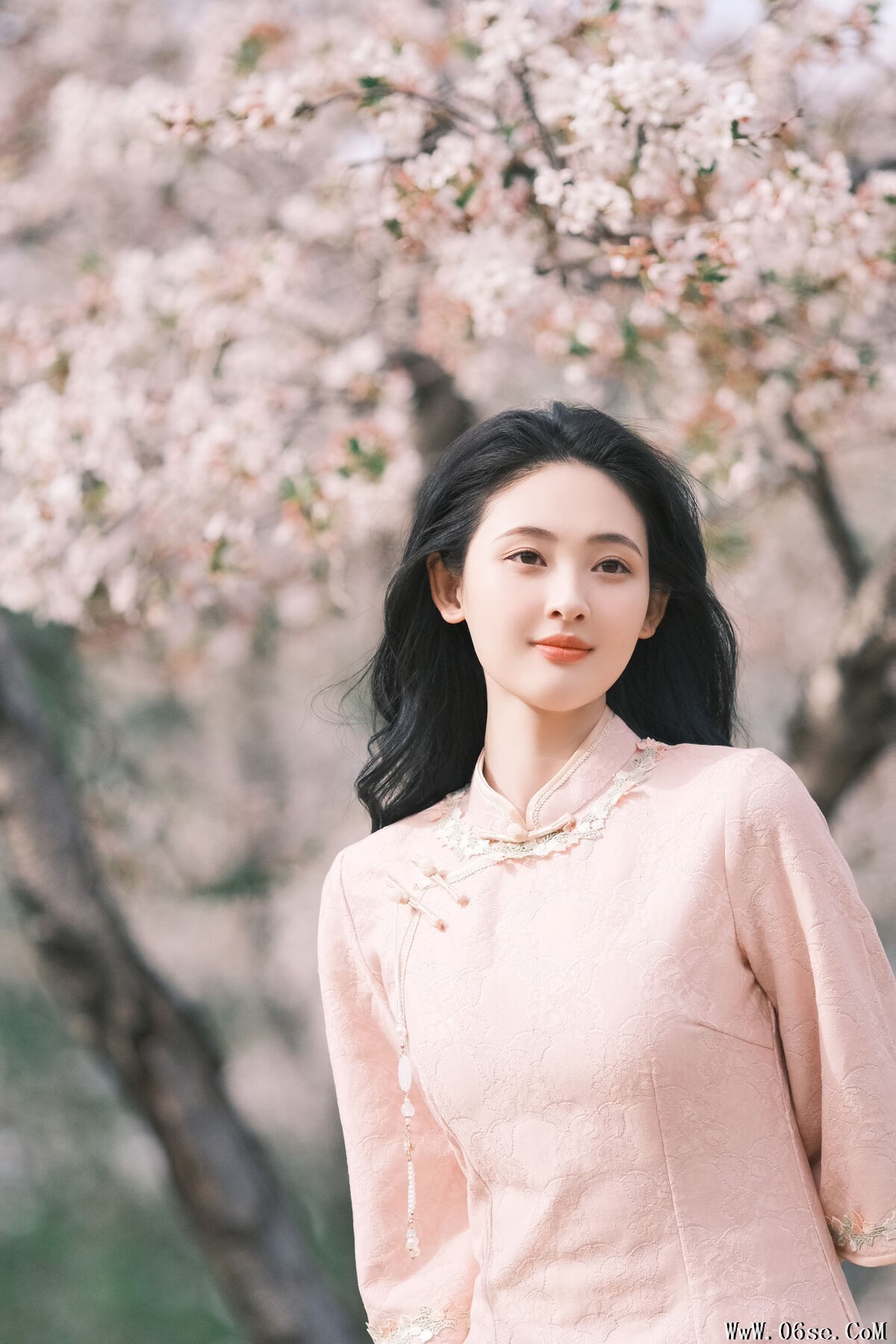 图片[24]-YiTuYu艺图语 Vol.6872 Wan Dou Que Ban Shao Nu[27P]-六色网