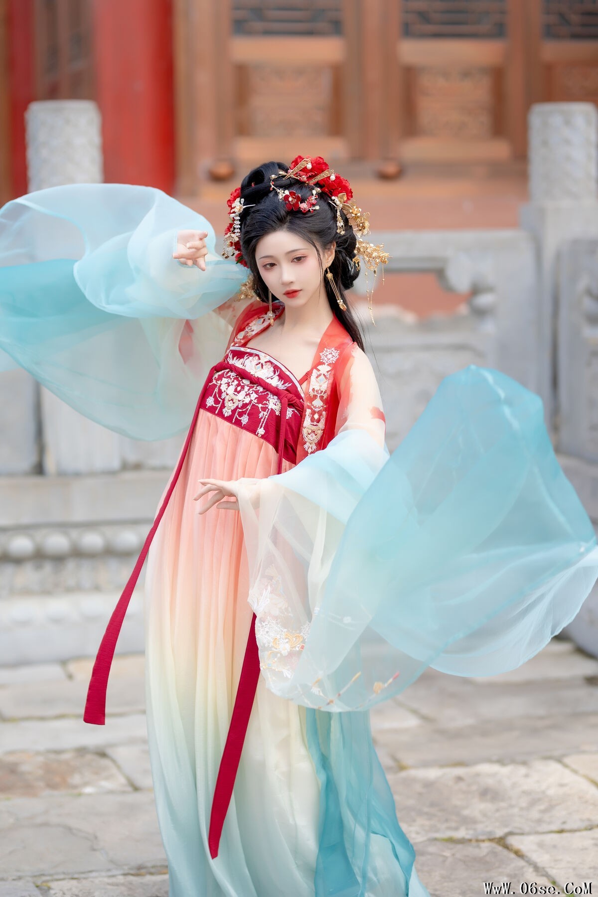 图片[10]-YiTuYu艺图语 Vol.7208 Qi Luo Sheng De Xiao Su Su[28P]-六色网