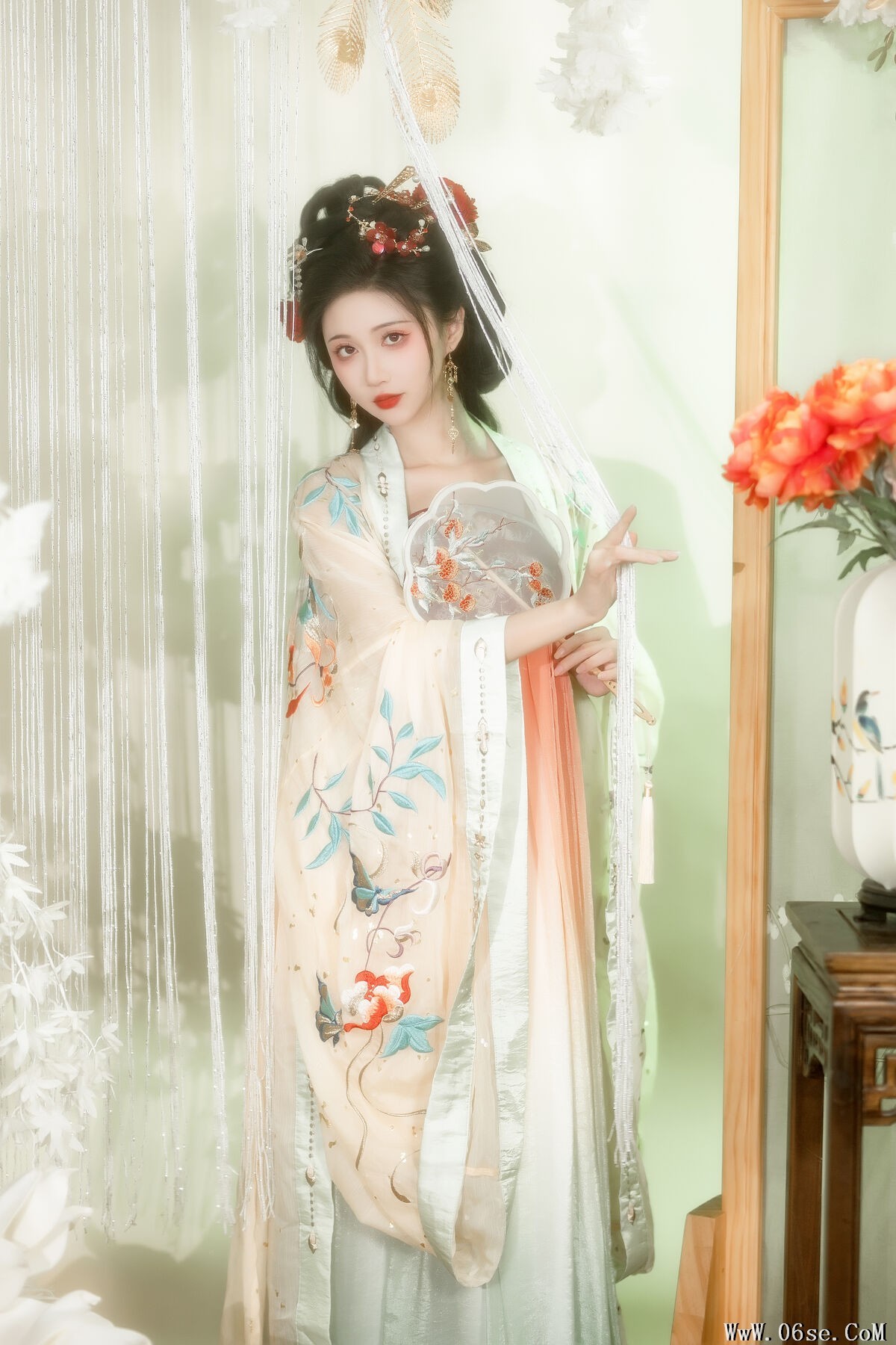 图片[21]-YiTuYu艺图语 Vol.7124 Qi Luo Sheng De Xiao Su Su[25P]-六色网