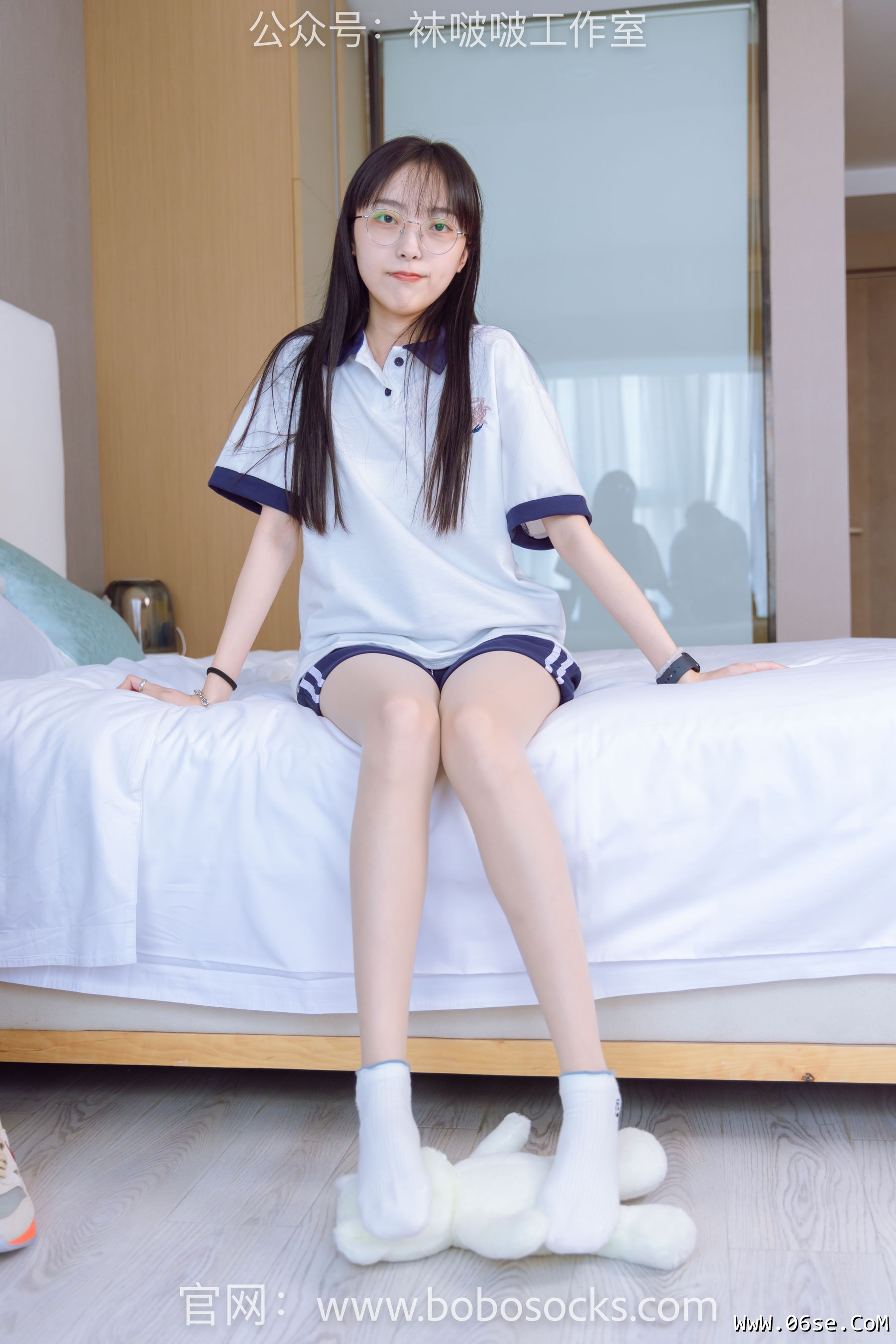 图片[101]-BoBoSocks袜啵啵 No.118 稚予-运动鞋、白棉袜、肉丝、踩小熊玩偶[140P]-六色网