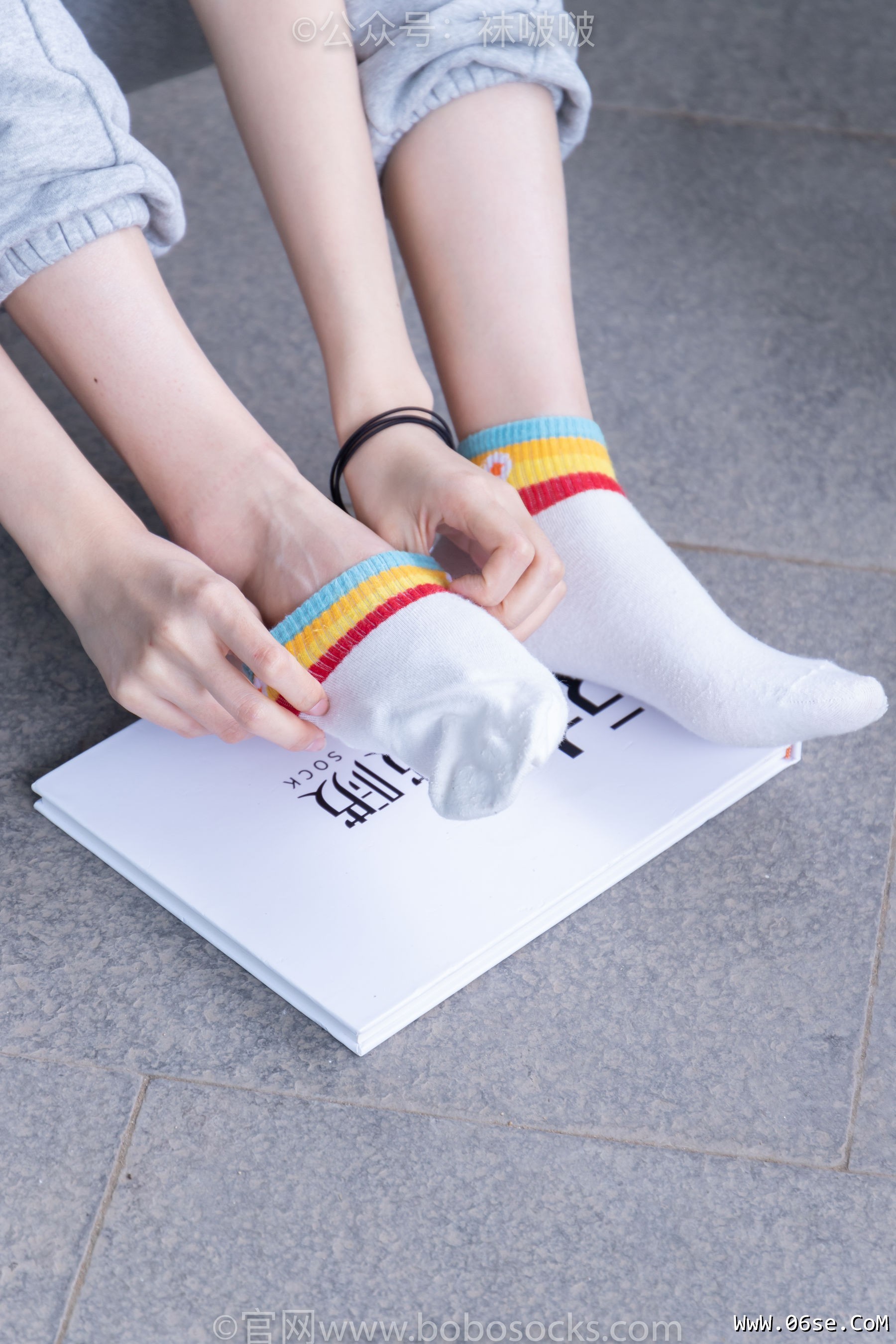 图片[125]-BoBoSocks袜啵啵 No.012 泡芙-运动鞋、白棉袜、裸足[132P]-六色网