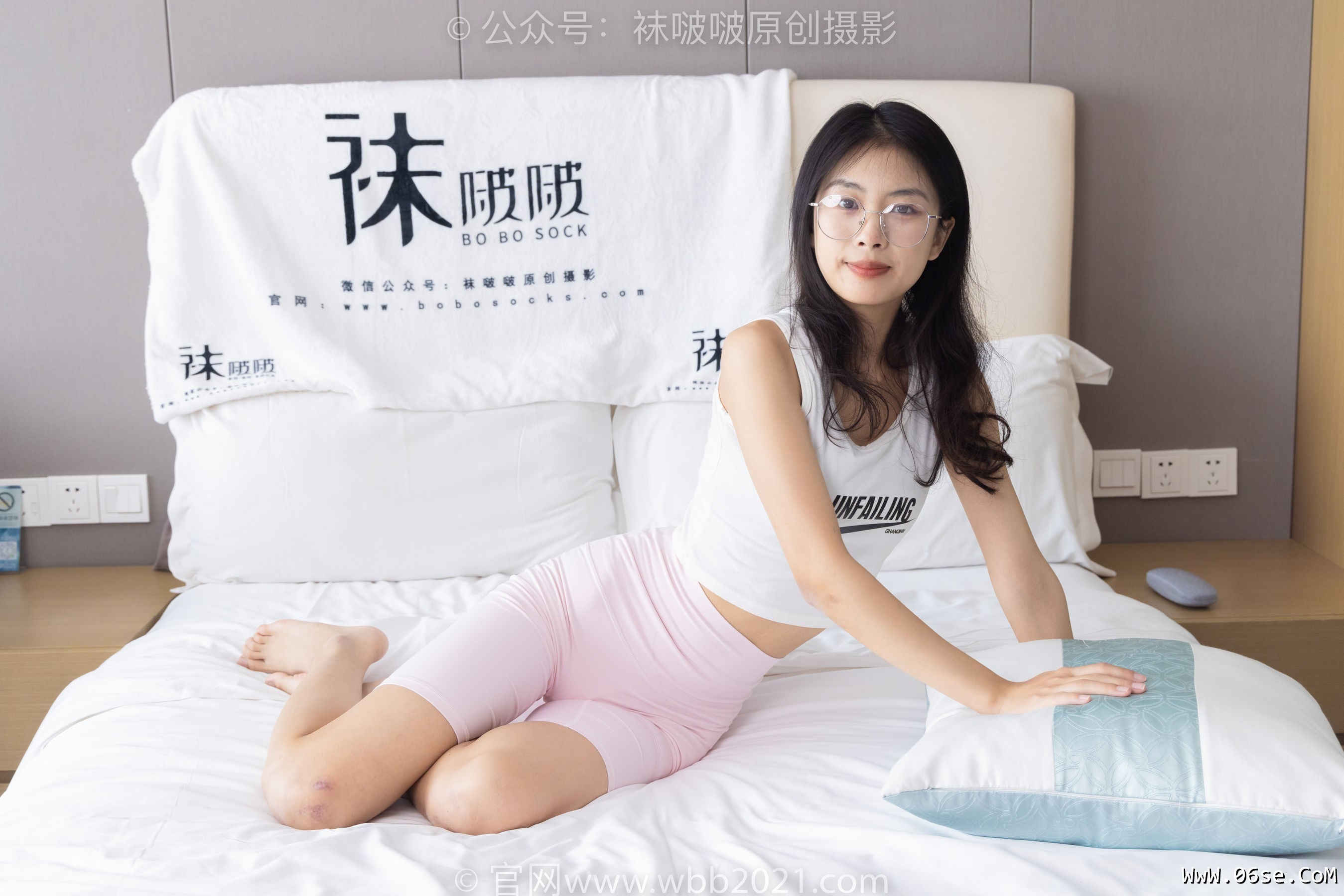图片[130]-BoBoSocks袜啵啵 No.301 奶油 -两双板鞋、白棉袜、短黑丝、裸足[240P]-六色网