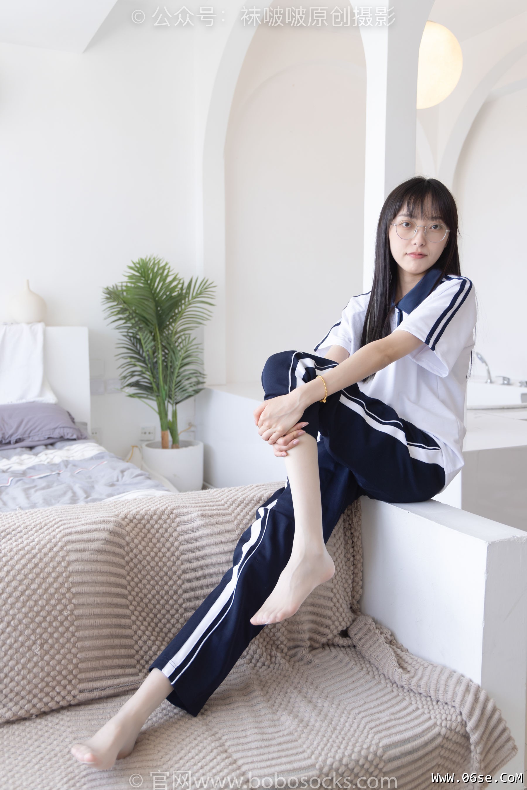 图片[9]-BoBoSocks袜啵啵 No.207 稚予 -aj板鞋、白棉袜、油亮白丝、校服裤里丝[140P]-六色网