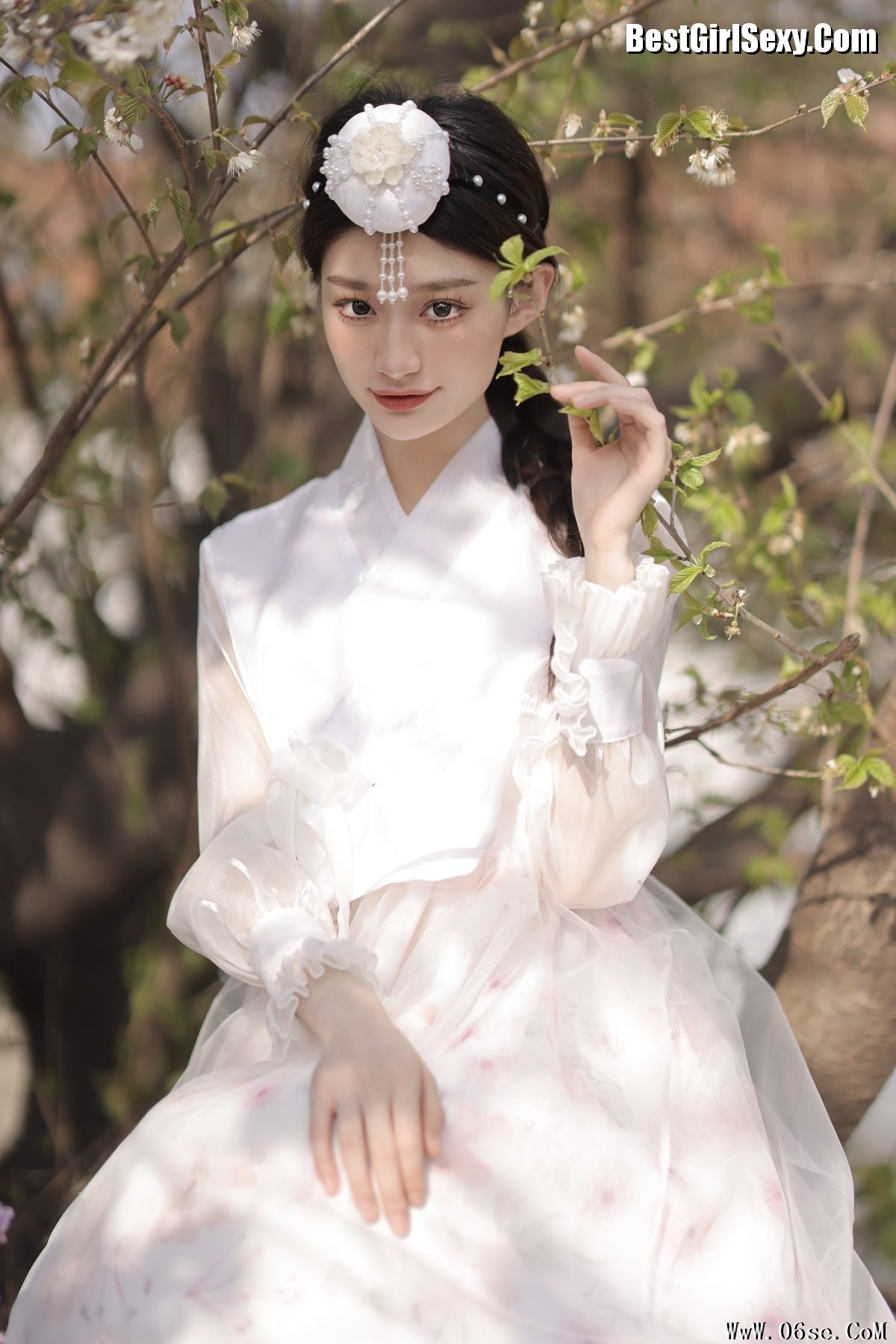 图片[38]-YiTuYu艺图语 Vol.3876 Xiao Duo Duo Yao Bao Fu[47P]-六色网