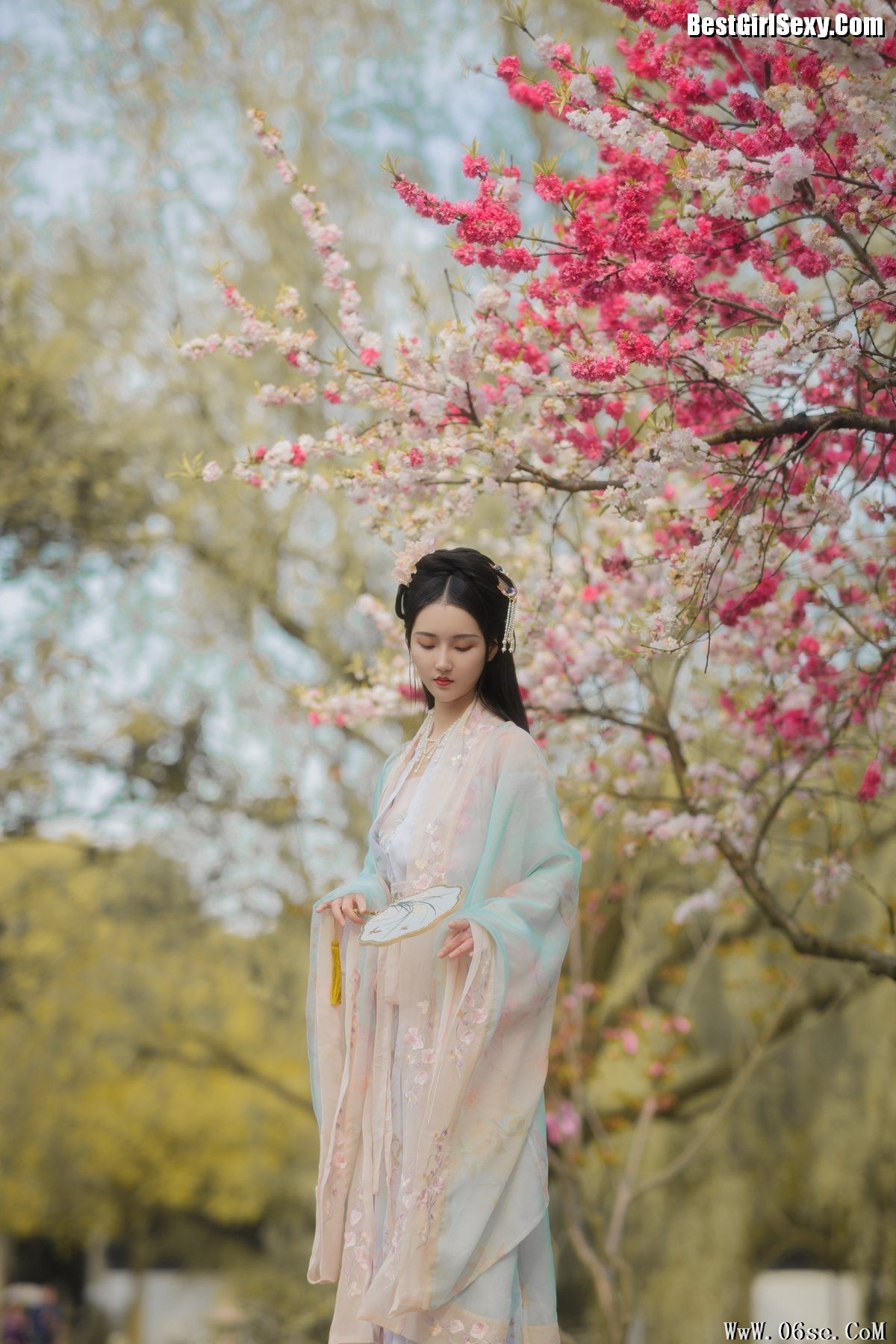 图片[23]-YiTuYu艺图语 Vol.3989 Qi Qi[46P]-六色网