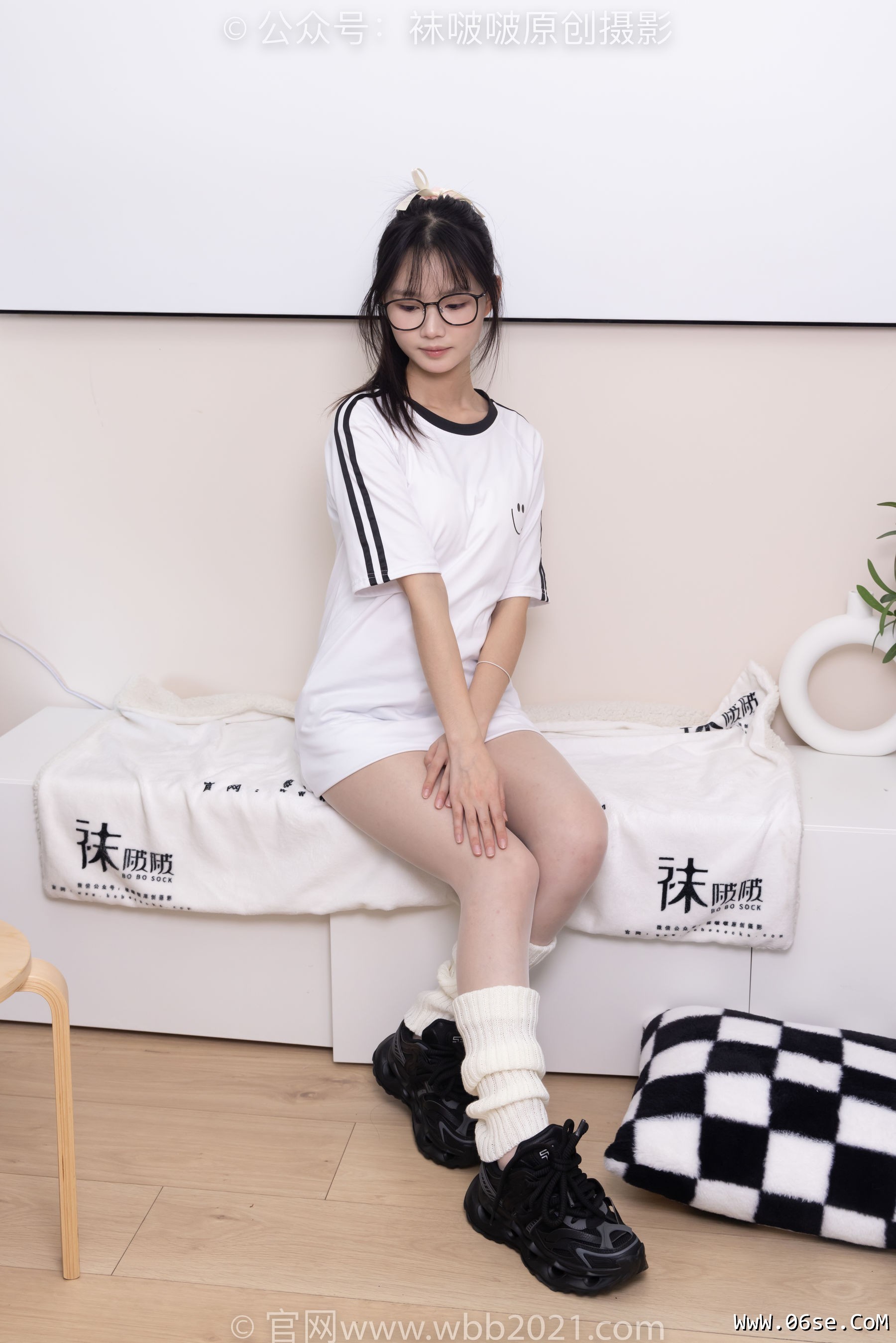 图片[64]-BoBoSocks袜啵啵 No.376 甜甜圈 -运动鞋、堆堆袜套、白丝[150P]-六色网
