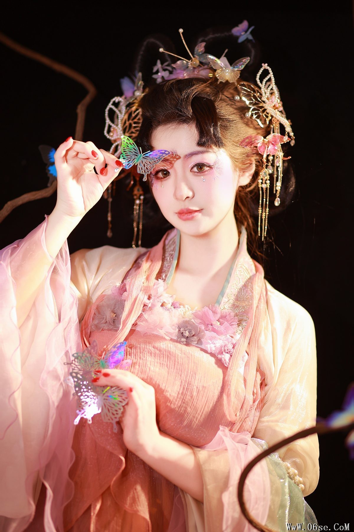图片[22]-YiTuYu艺图语 Vol.5823 Bu Ke Ai De He He Miao[27P]-六色网