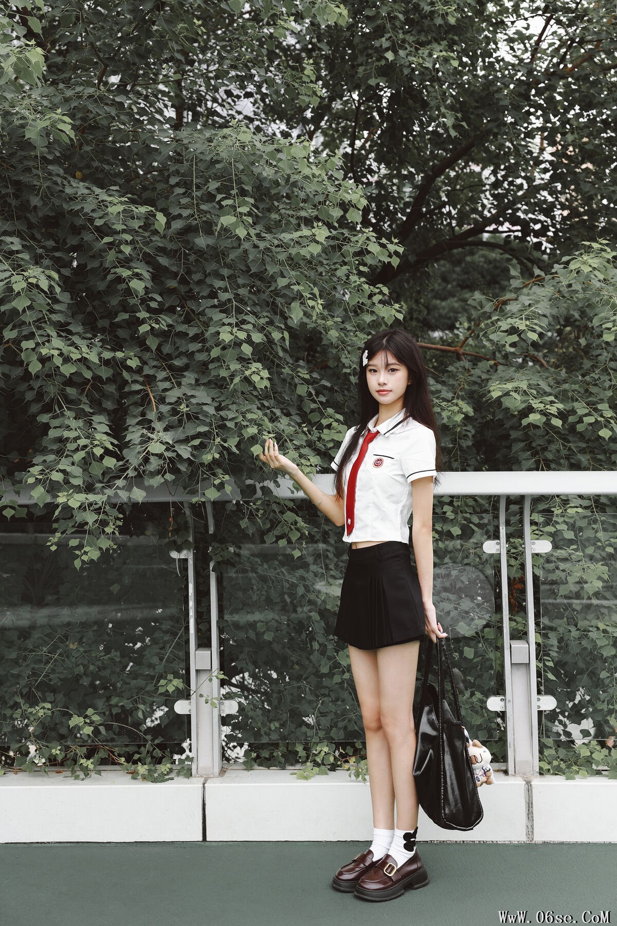 图片[17]-YiTuYu艺图语 Vol.7676 Xiao Le Ge Fei Xiang[61P]-六色网