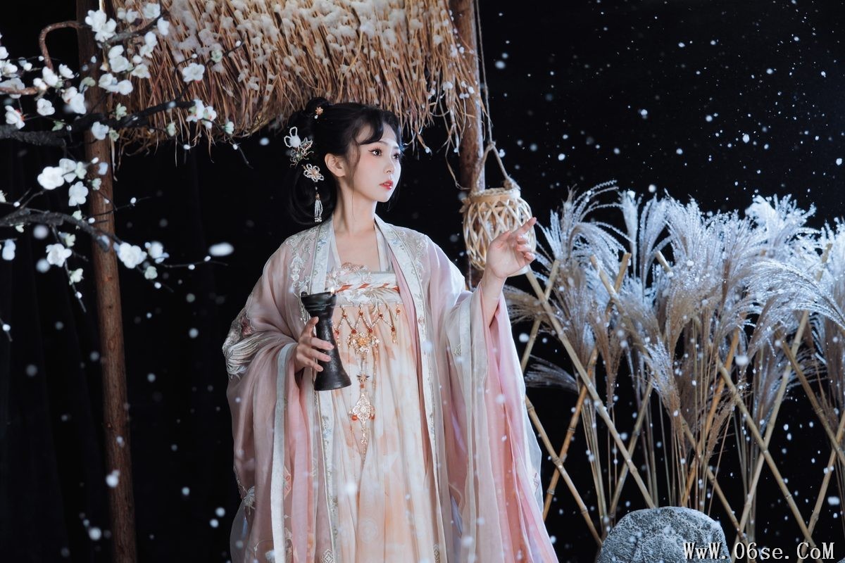 图片[6]-YiTuYu艺图语 Vol.3720 Qian Mo Hong Chen[23P]-六色网