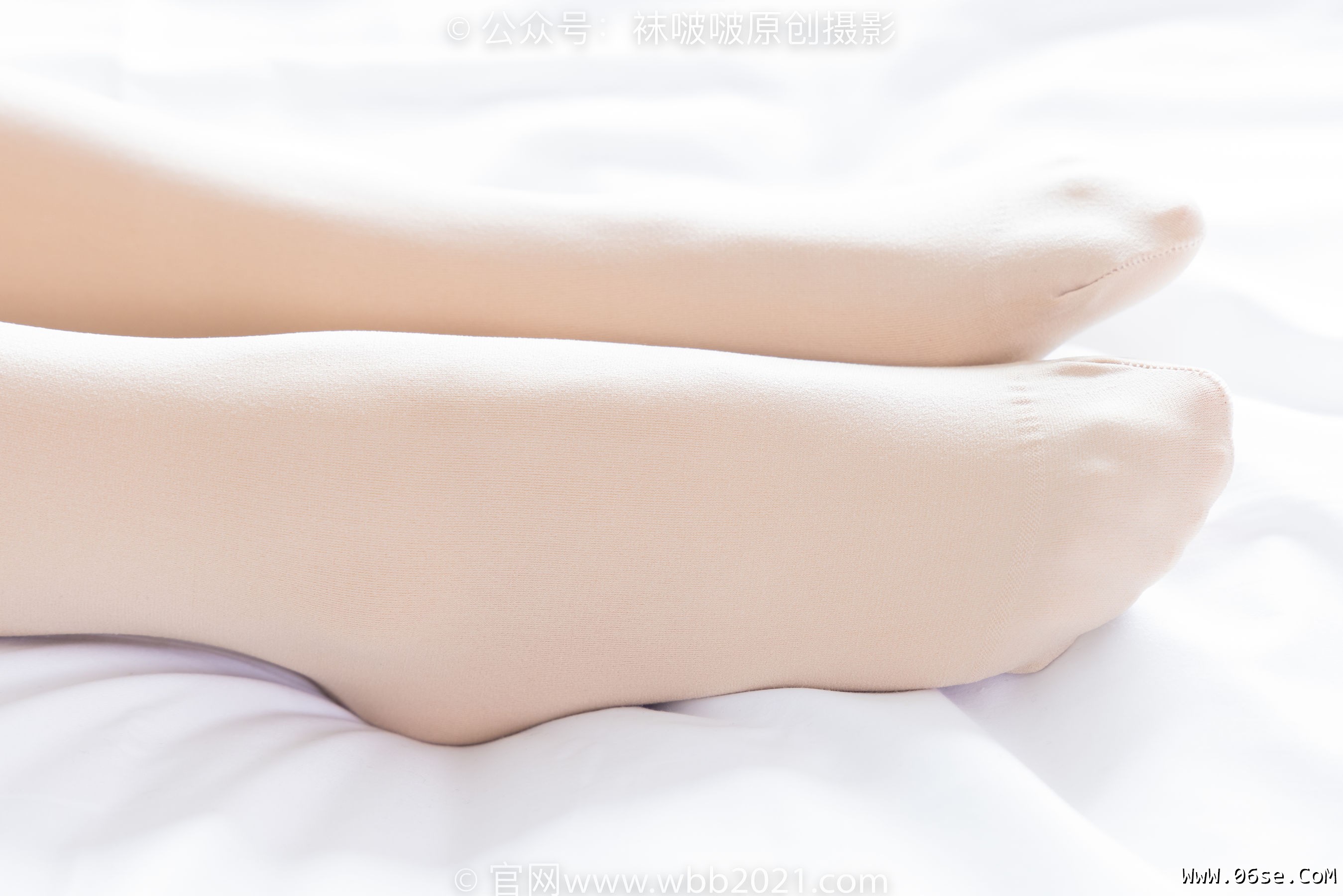 图片[192]-BoBoSocks袜啵啵 No.362 甜甜圈 -两双皮鞋、厚肉丝、厚黑丝、ol制服[230P]-六色网
