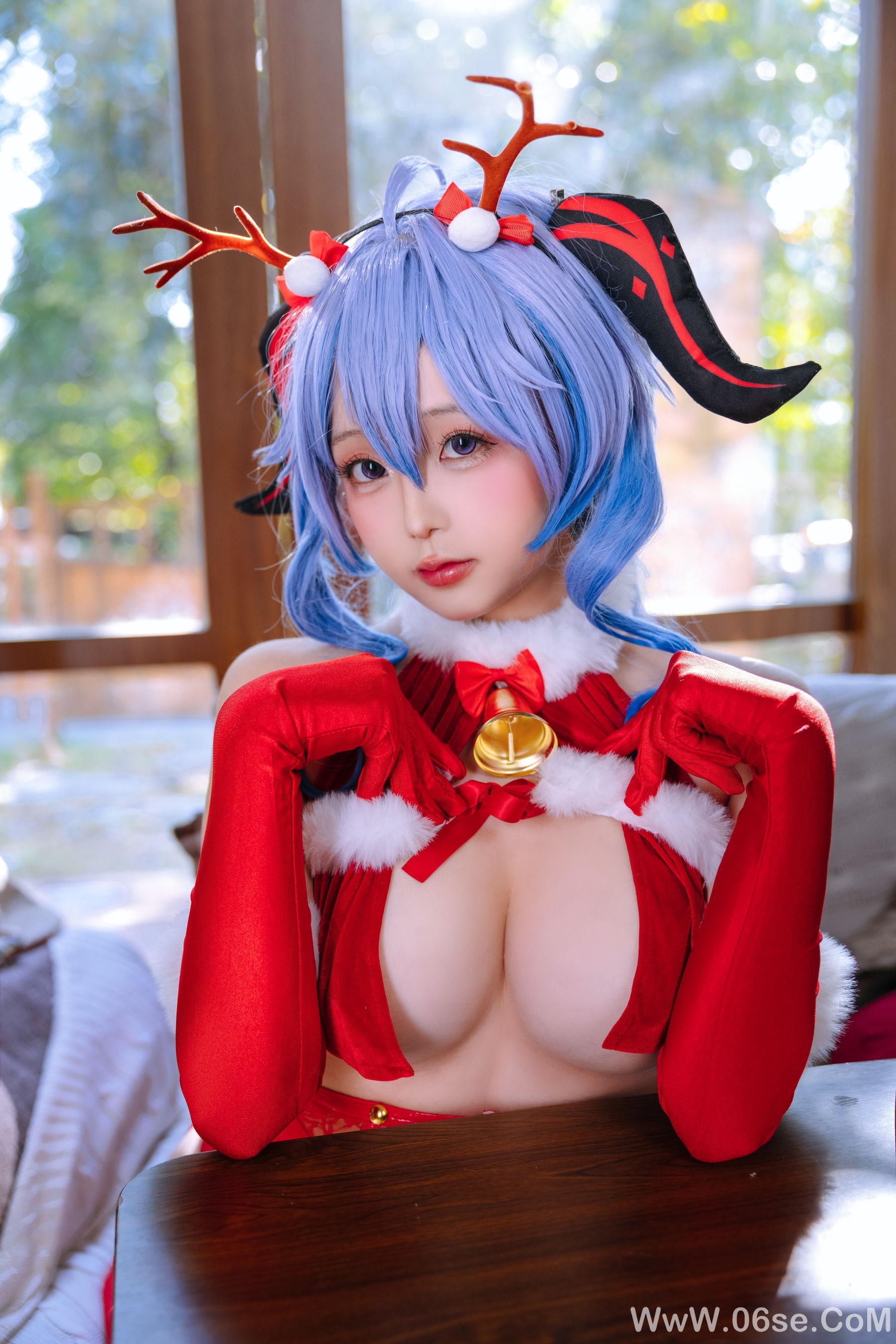 图片[31]-Cosplay日奈娇 – 甘雨圣诞[34P]-六色网